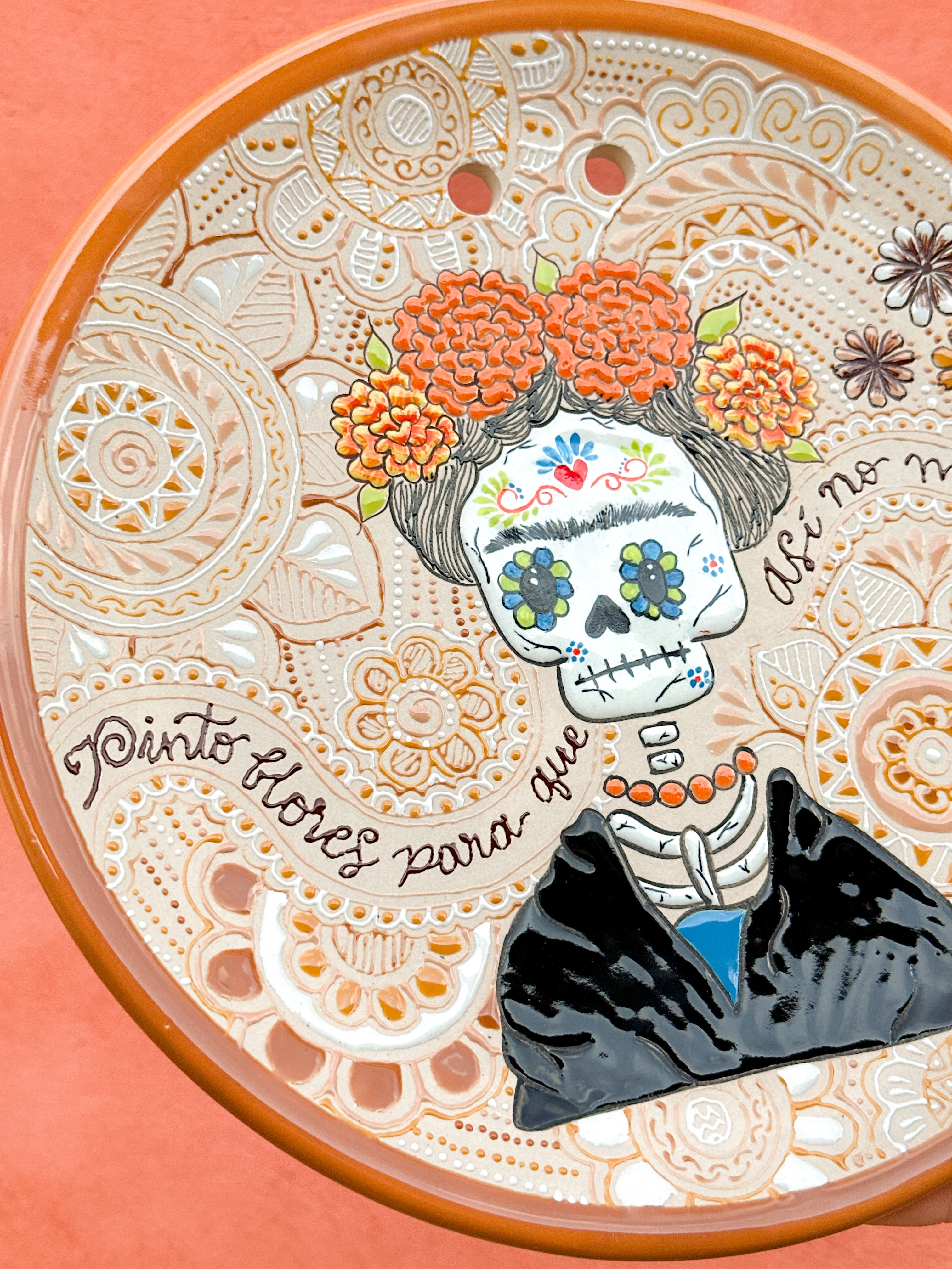 Plato Decorativo Colores de Frida - PREVENTA (6 a 12 SEMANAS)