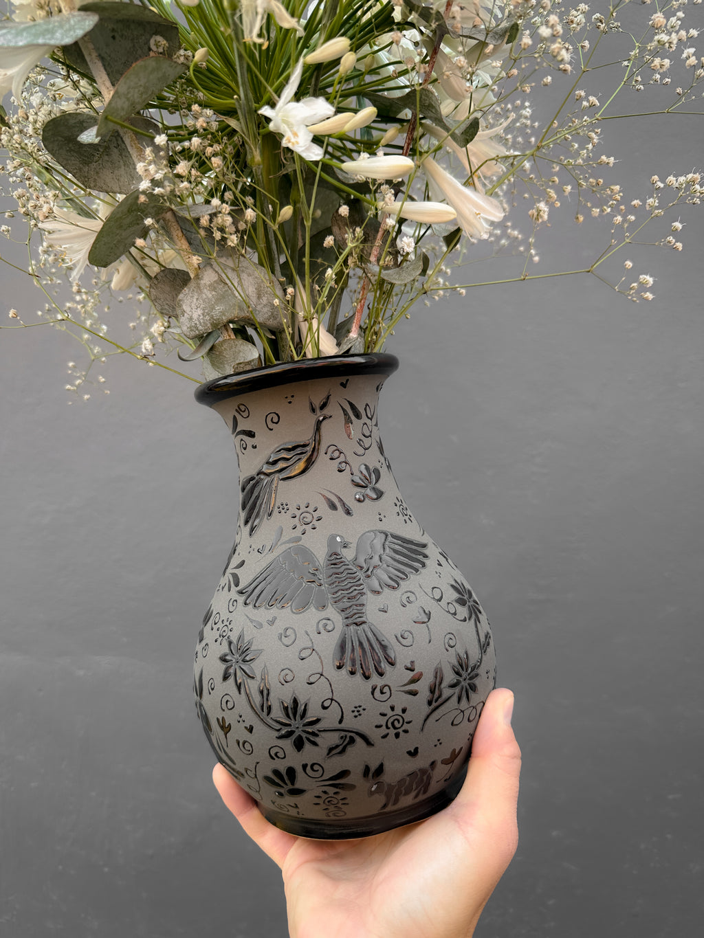 Florero Otomí Negro - PREVENTA (6 a 12 SEMANAS)