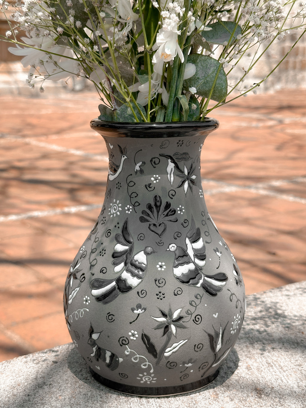 Florero Otomí Blanco y Negro- PREVENTA (6 a 12 SEMANAS)