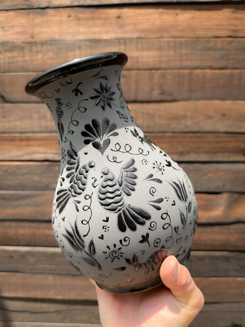 Florero Otomí Negro - PREVENTA (6 a 12 SEMANAS)