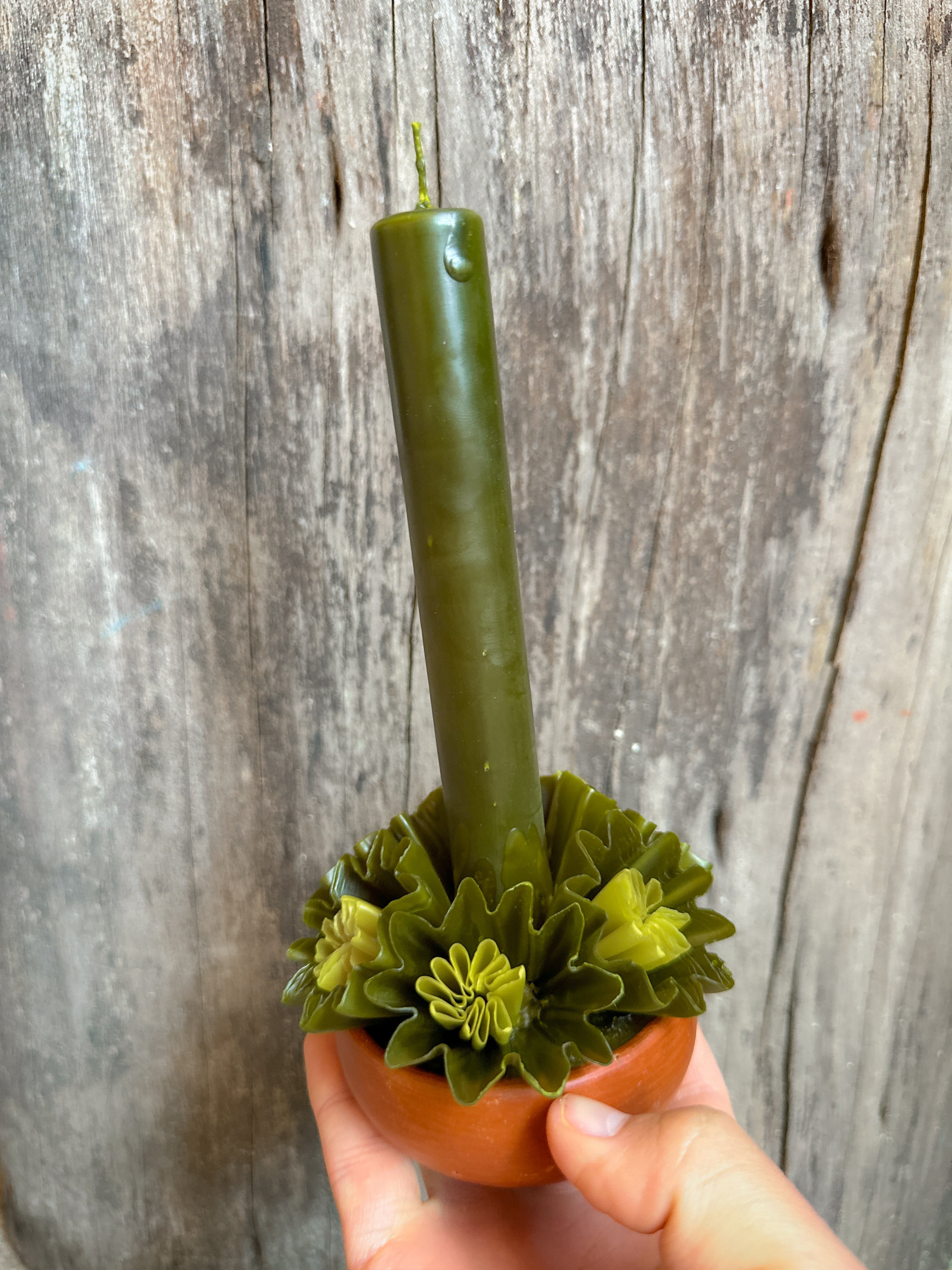 Vela de cera de abeja mediana