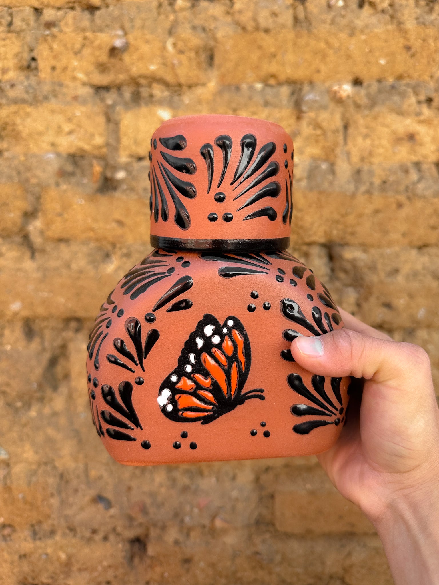 Licorera Mariposa Monarca Café -  PREVENTA (6 a 12 SEMANAS)