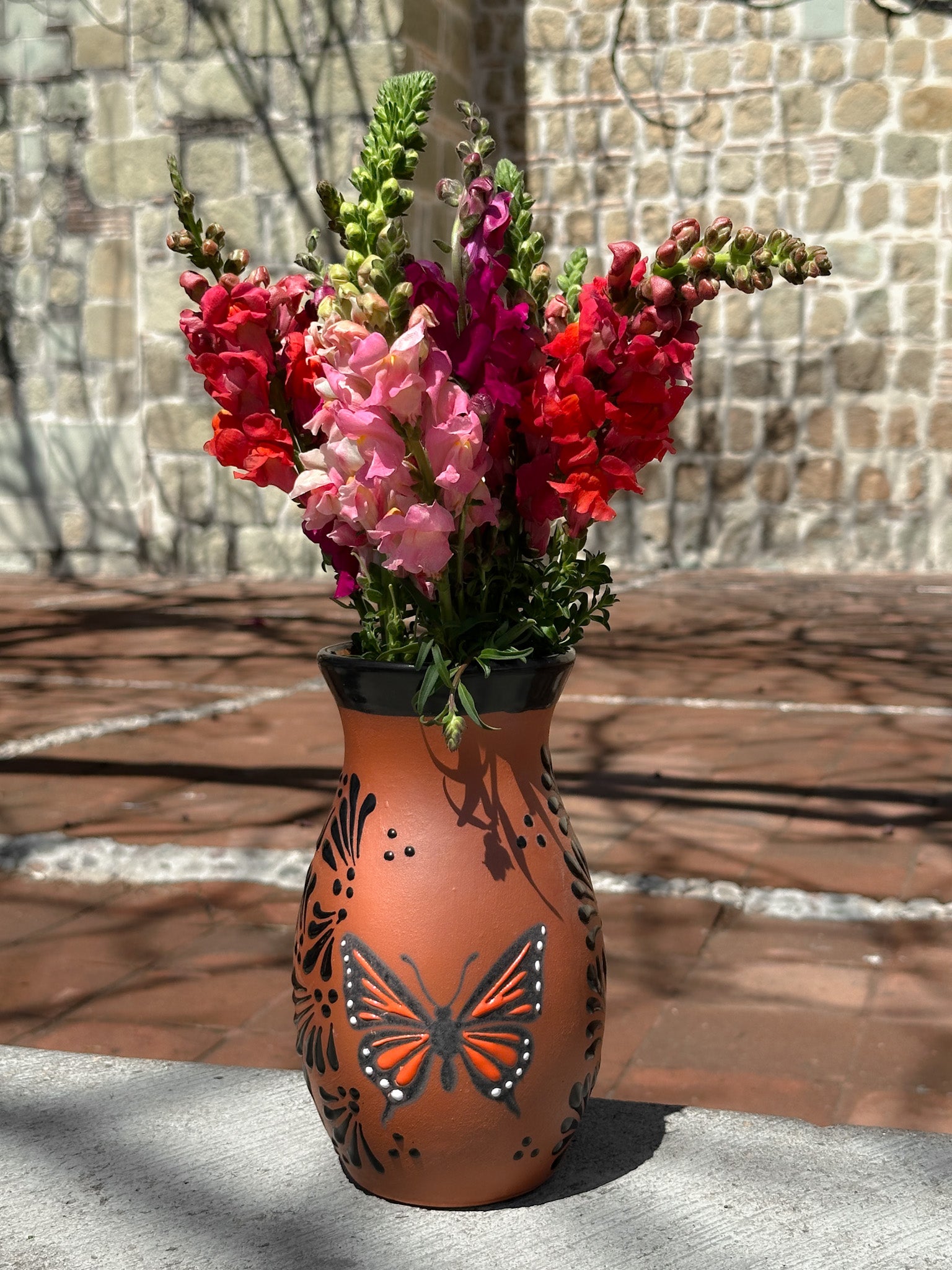 Florero Mariposa Monarca Café -  PREVENTA (6 a 12 SEMANAS)