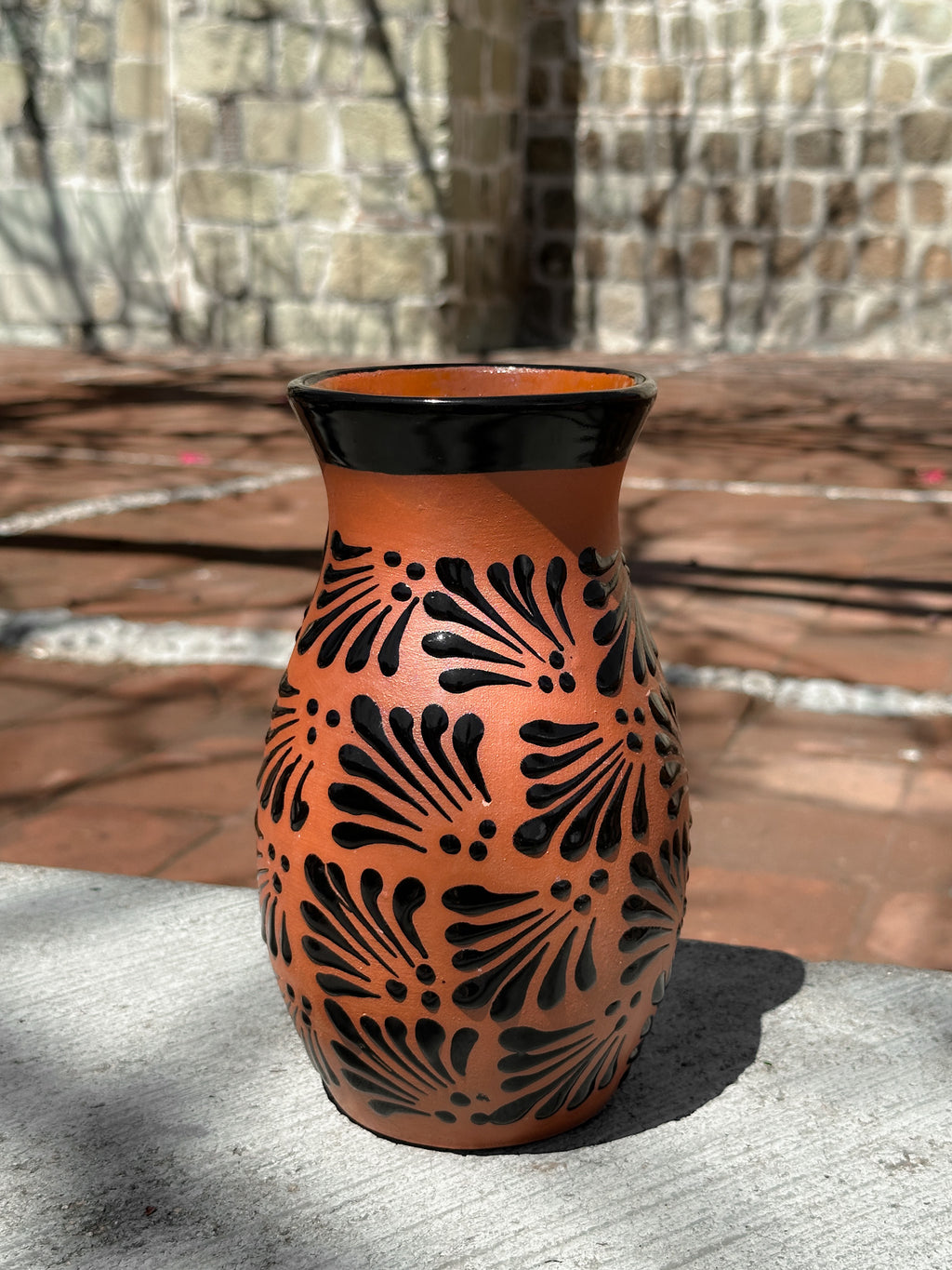 Florero Mariposa Monarca Café -  PREVENTA (6 a 12 SEMANAS)