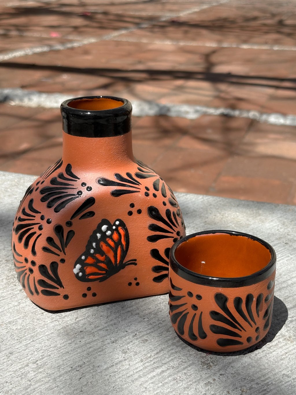 Licorera Mariposa Monarca Café -  PREVENTA (6 a 12 SEMANAS)