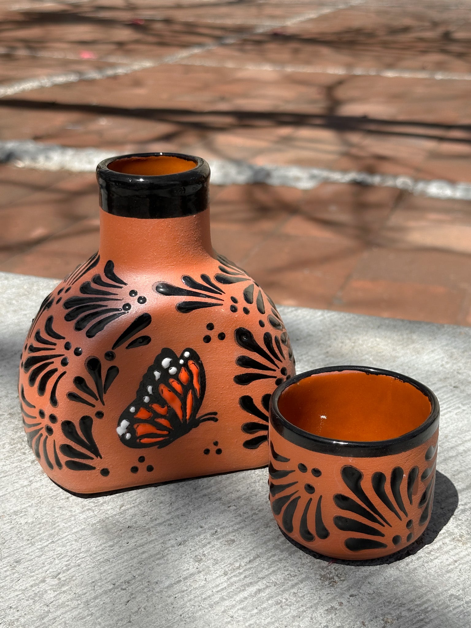 Licorera Mariposa Monarca Café -  PREVENTA (6 a 12 SEMANAS)