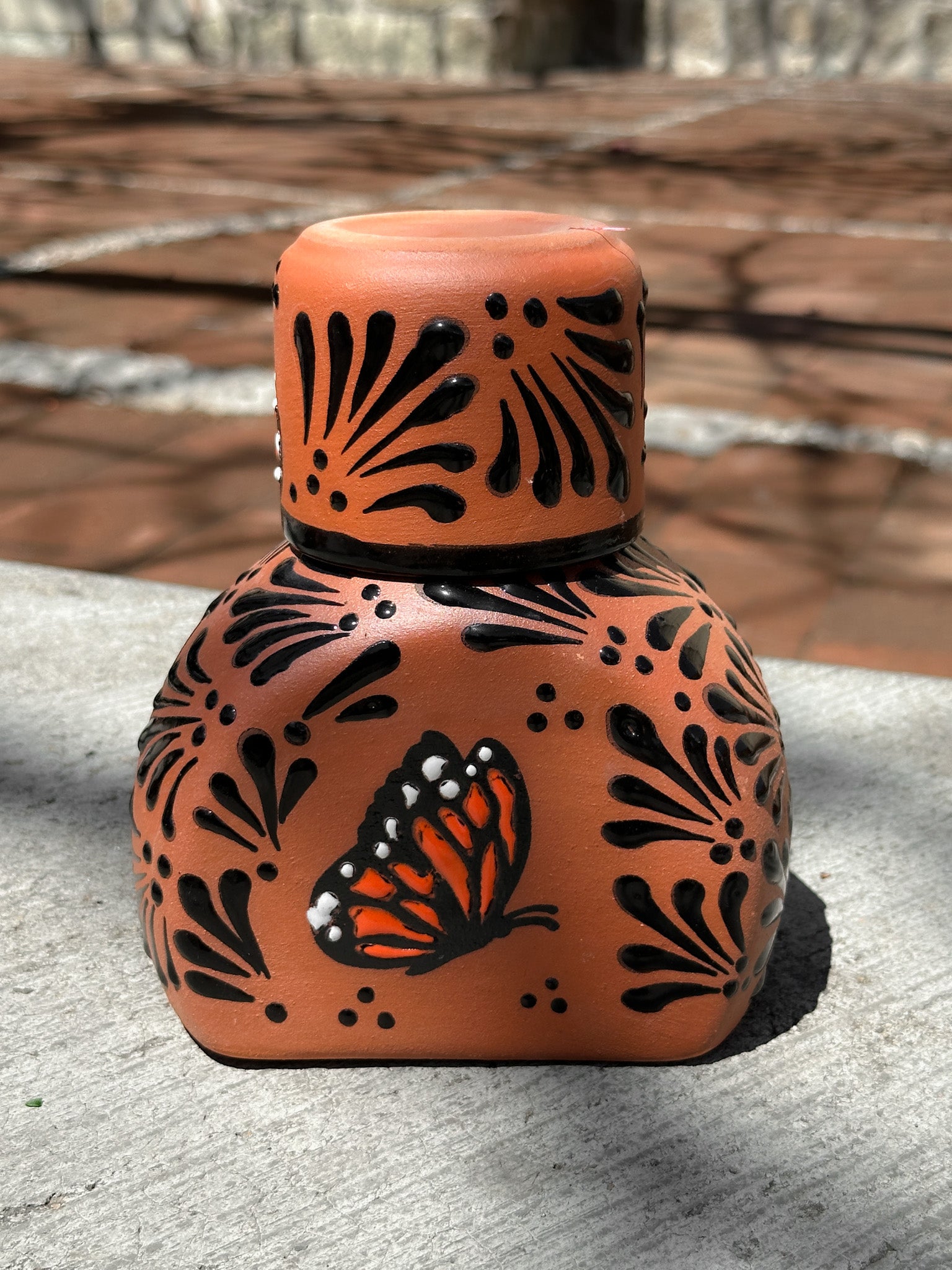 Licorera Mariposa Monarca Café -  PREVENTA (6 a 12 SEMANAS)