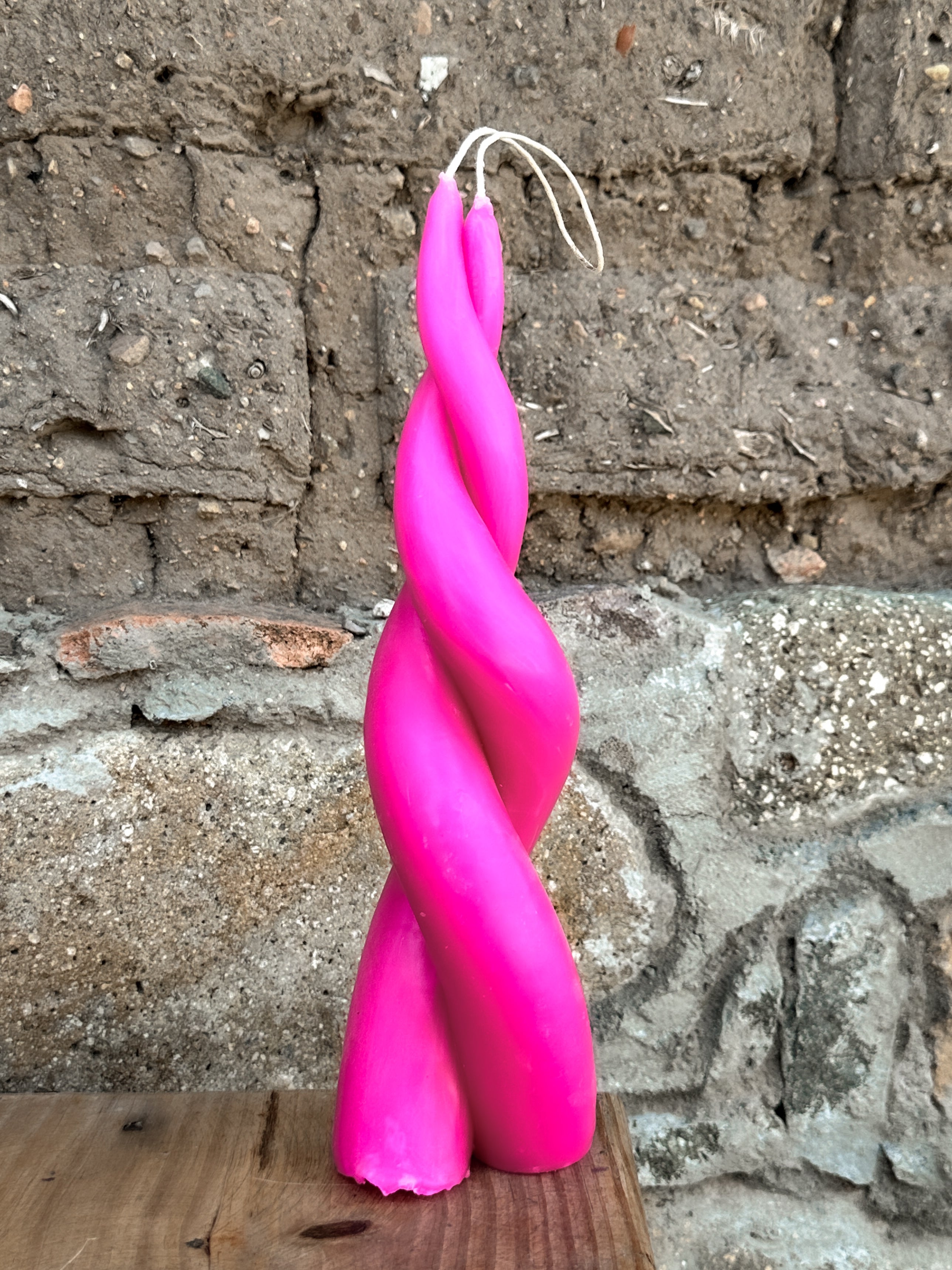 Lila Vela espiral de cera de abejas Rosa Brillante