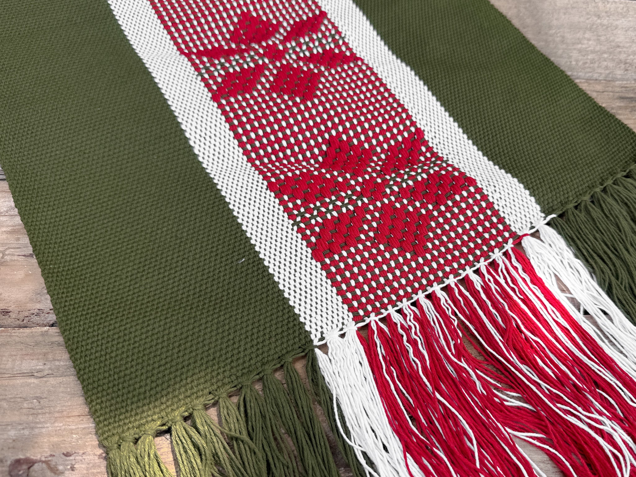 Camino de Mesa "Nochebuena"