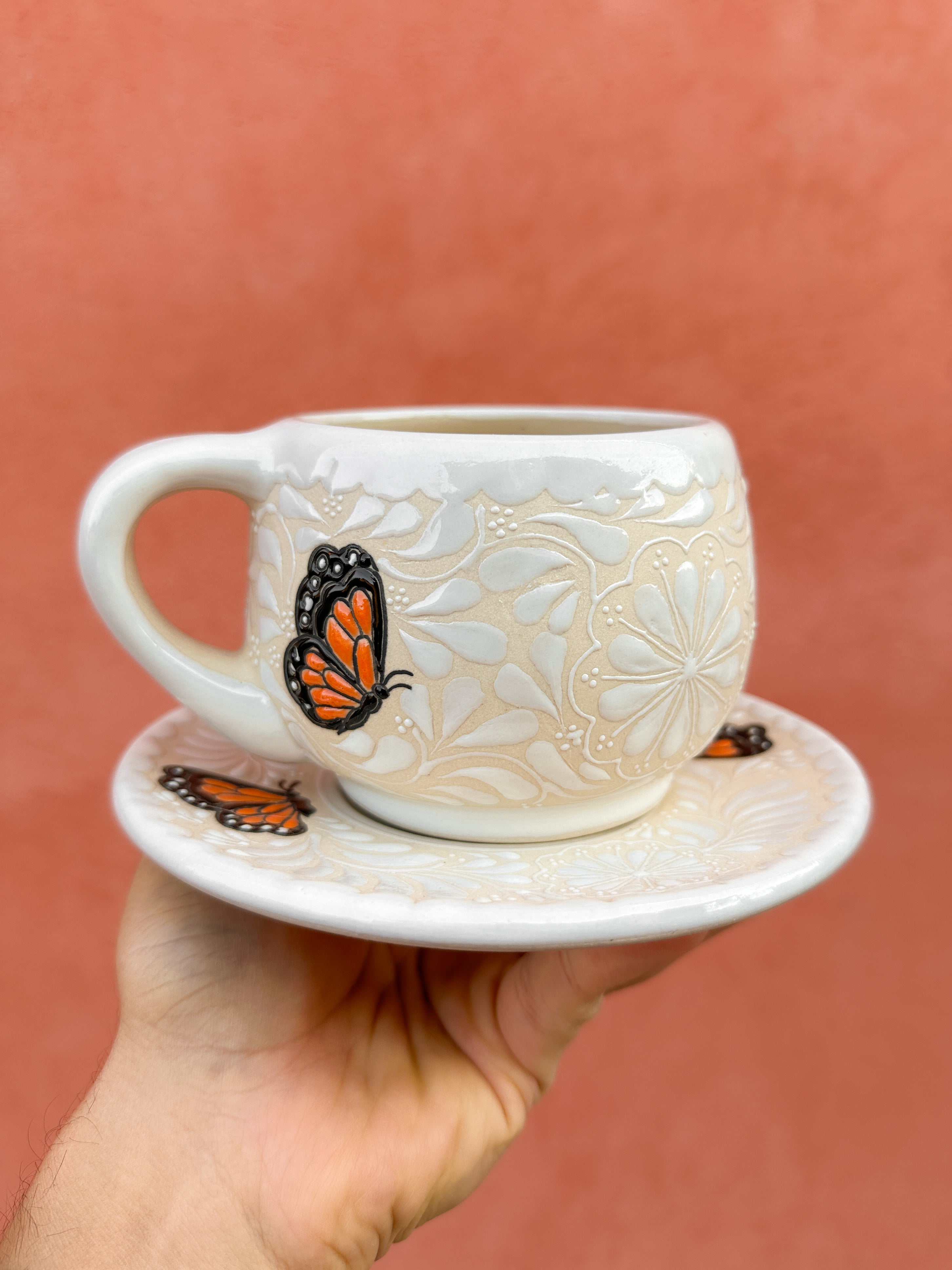 Juego de Taza con Plato Mariposa Monarca - PREVENTA (6 a 12 SEMANAS)