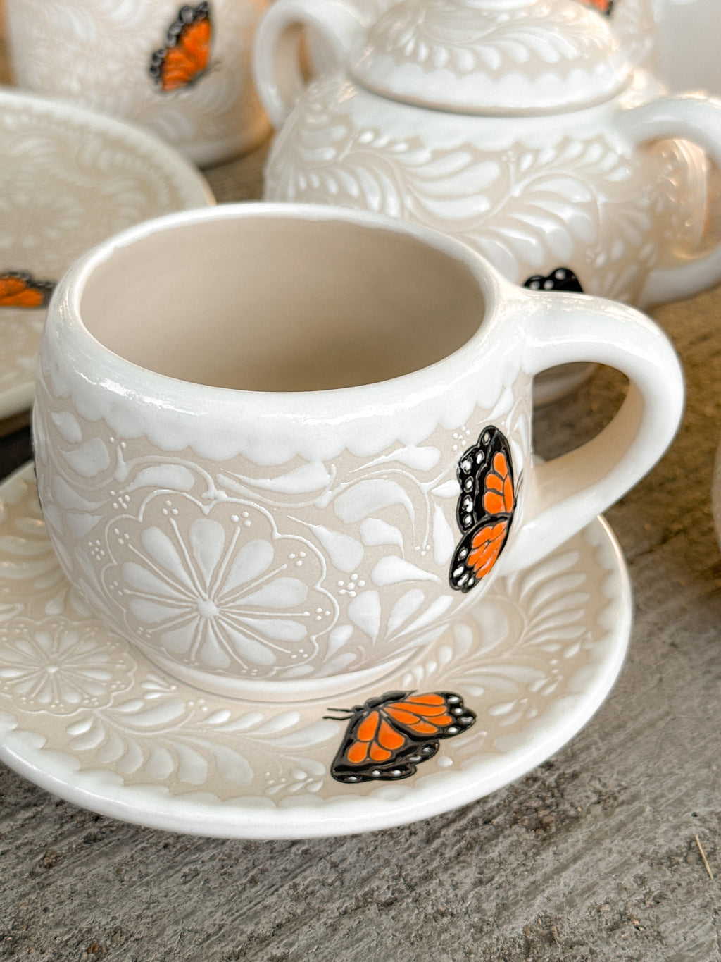 Juego de Taza con Plato Mariposa Monarca - PREVENTA (6 a 12 SEMANAS)