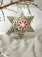 "Piñatas Mexicanas" Esfera de Navidad Verde PREVENTA (6 a 12 SEMANAS)