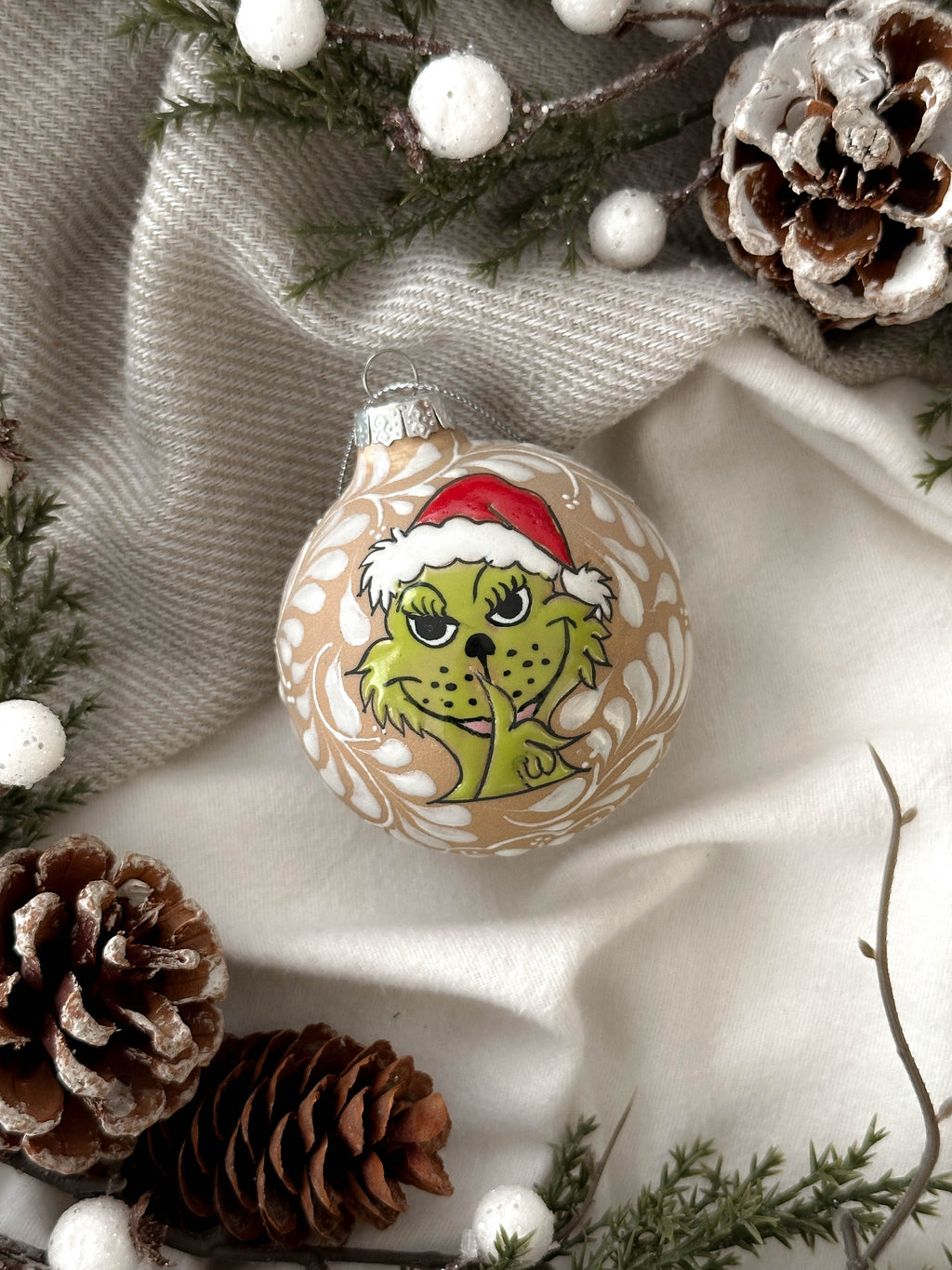 "Grinch" Esfera de Navidad PREVENTA (ENVÍOS 5 DIC)