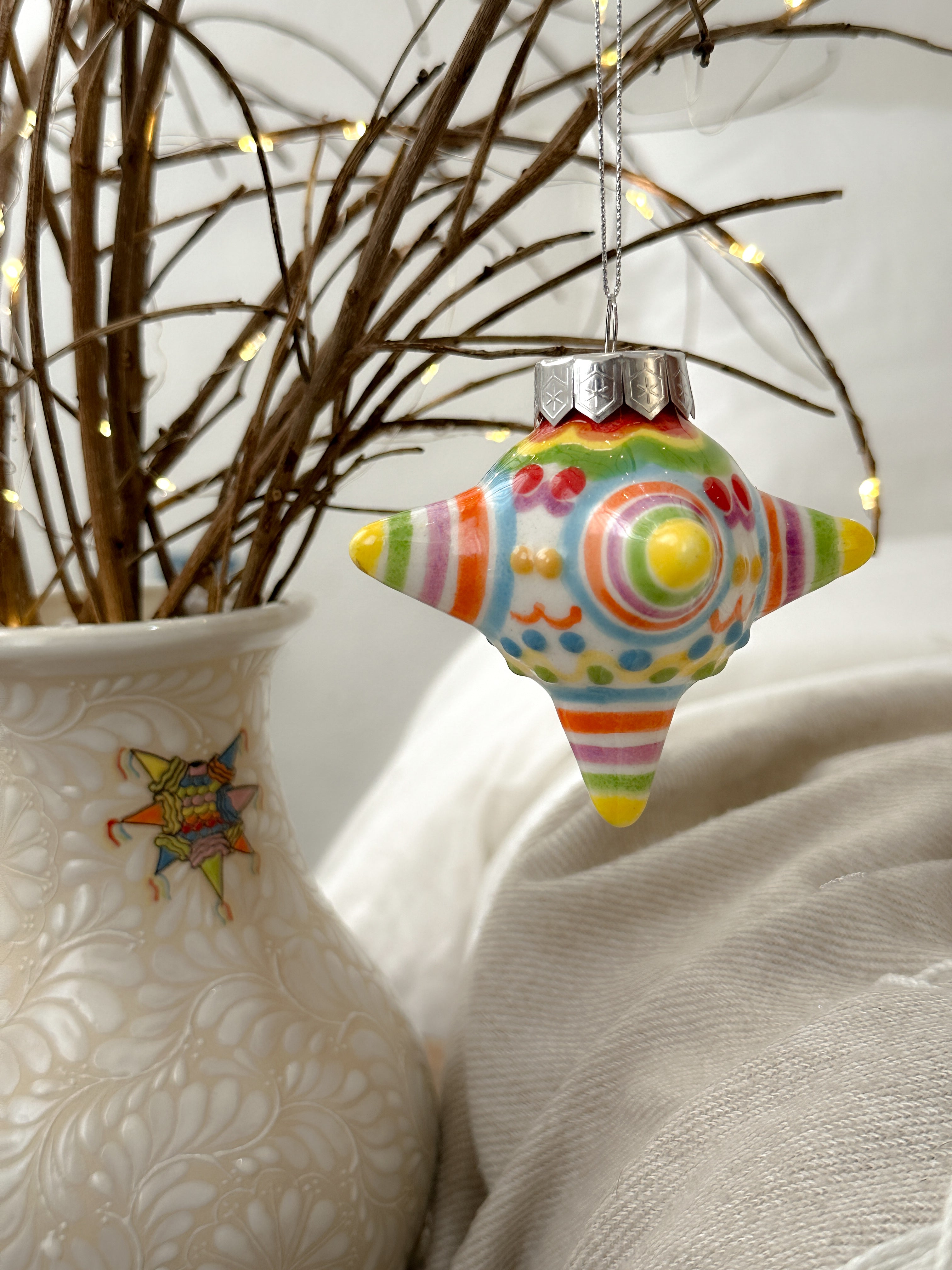 "Talavera" Esfera de Navidad Piñata