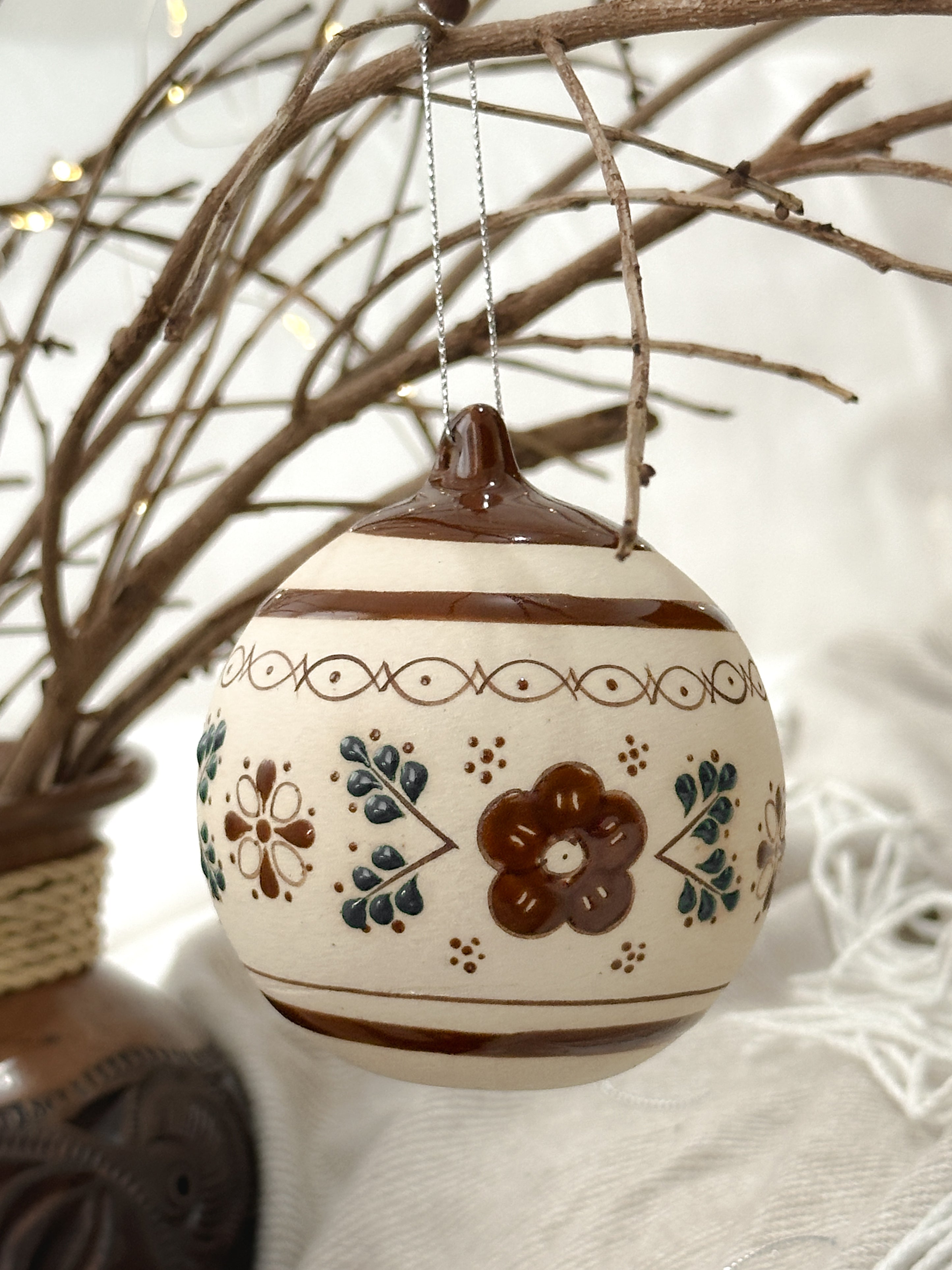 "Casa de la Abuela" Esfera de Navidad Café PREVENTA (6 a 12 SEMANAS)