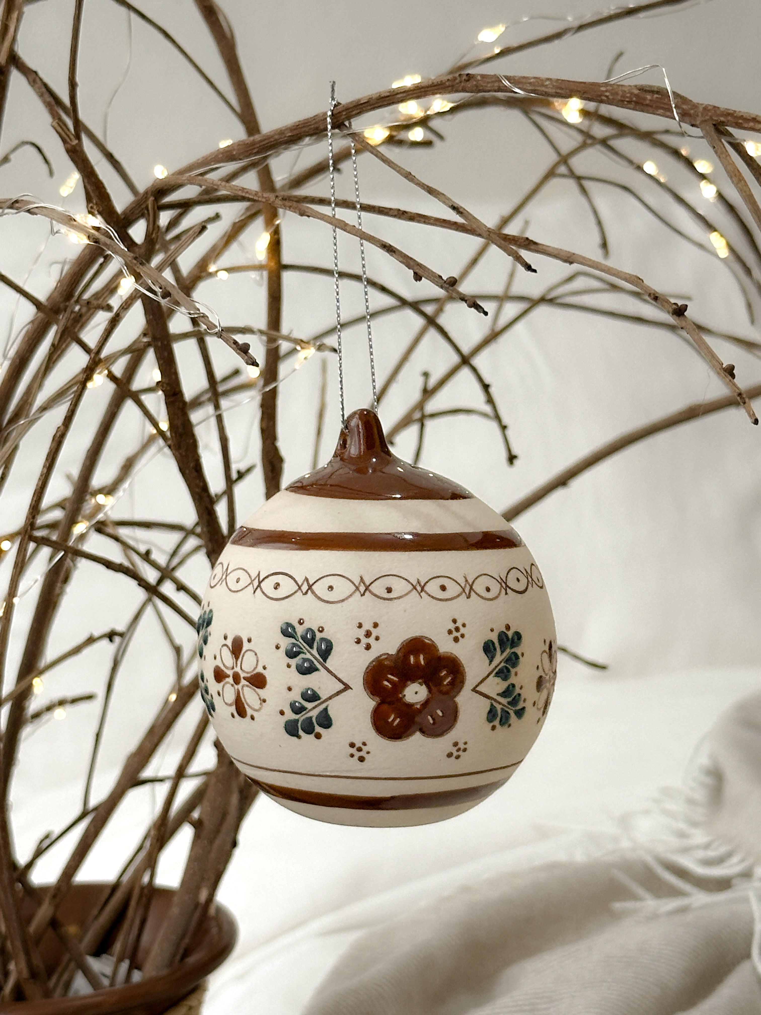 "Casa de la Abuela" Esfera de Navidad Café PREVENTA (6 a 12 SEMANAS)