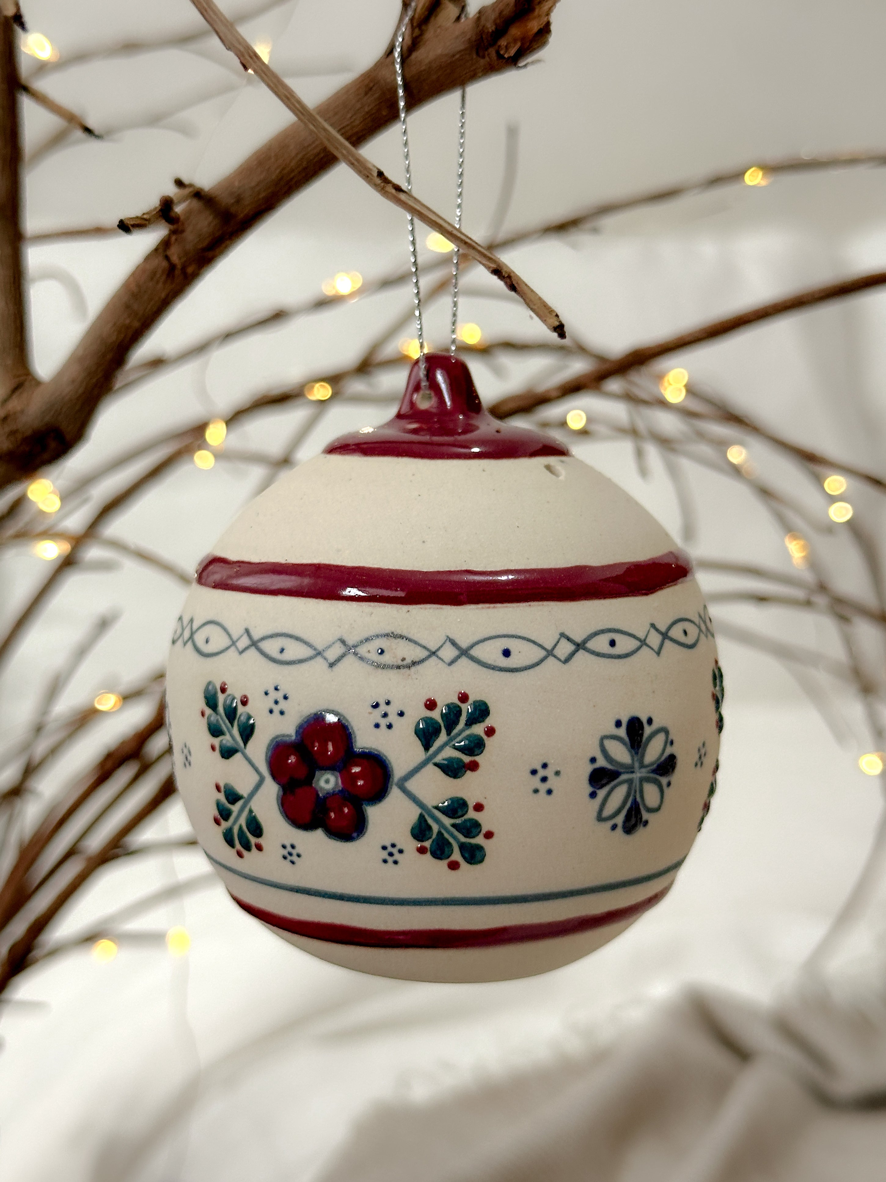 "Casa de la Abuela" Esfera de Navidad Vino PREVENTA (6 a 12 SEMANAS)