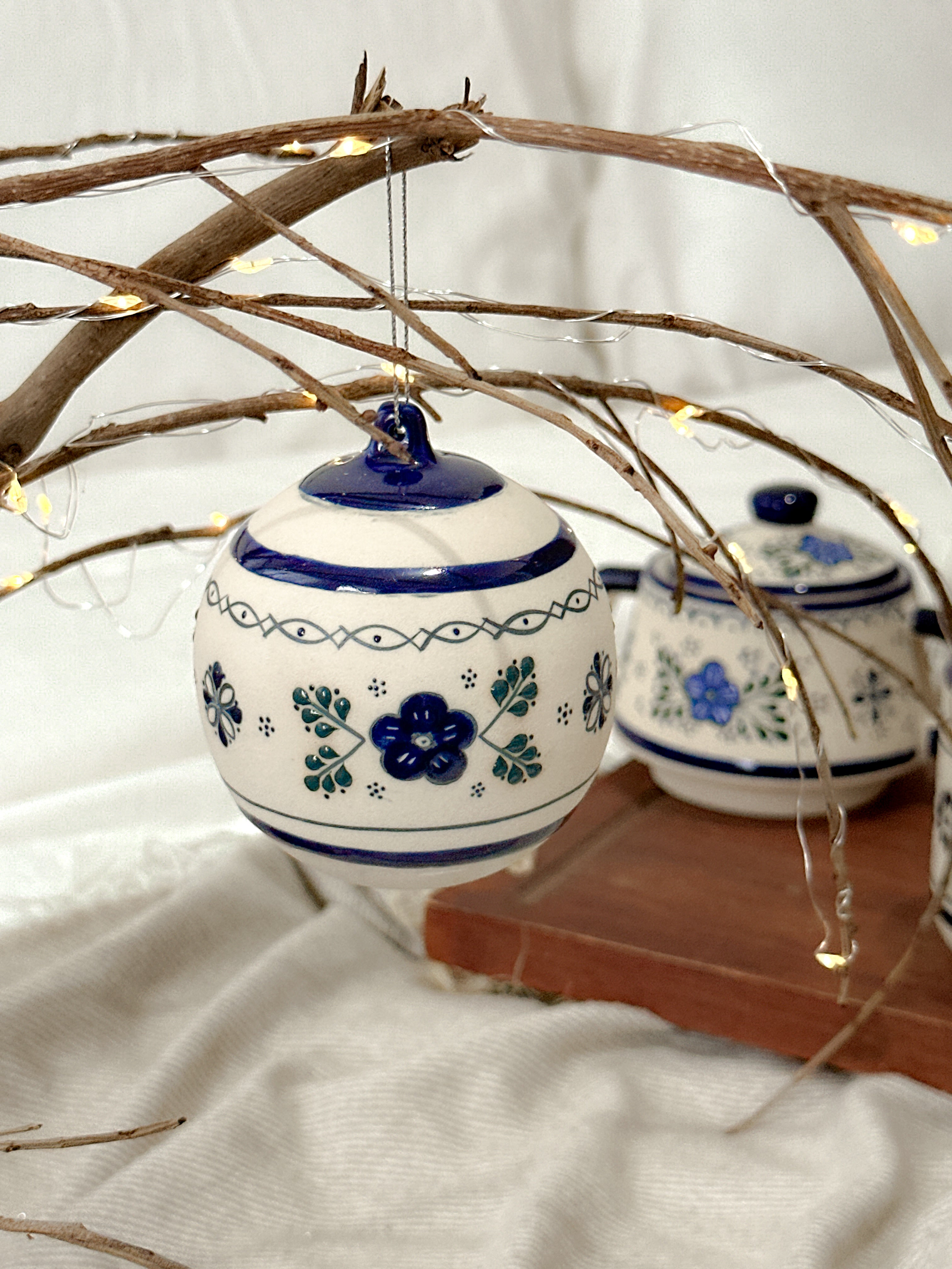 "Casa de la Abuela" Esfera de Navidad Azul PREVENTA (6 a 12 SEMANAS)