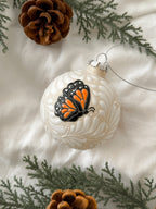 "Mariposa Monarca" Esfera de Navidad PREVENTA (6 a 12 SEMANAS)