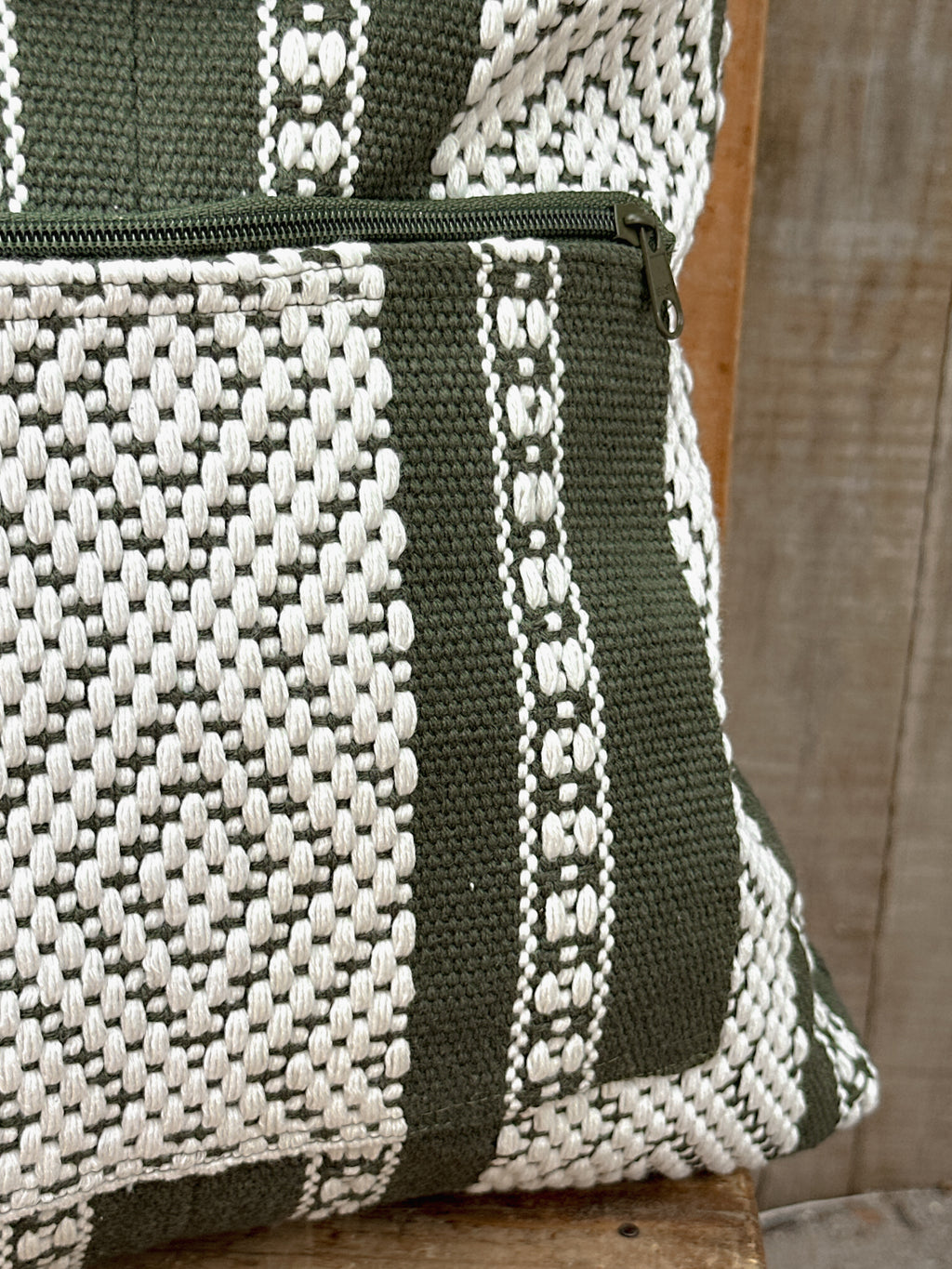 Mochila "Jalieza" Tejida a Mano
