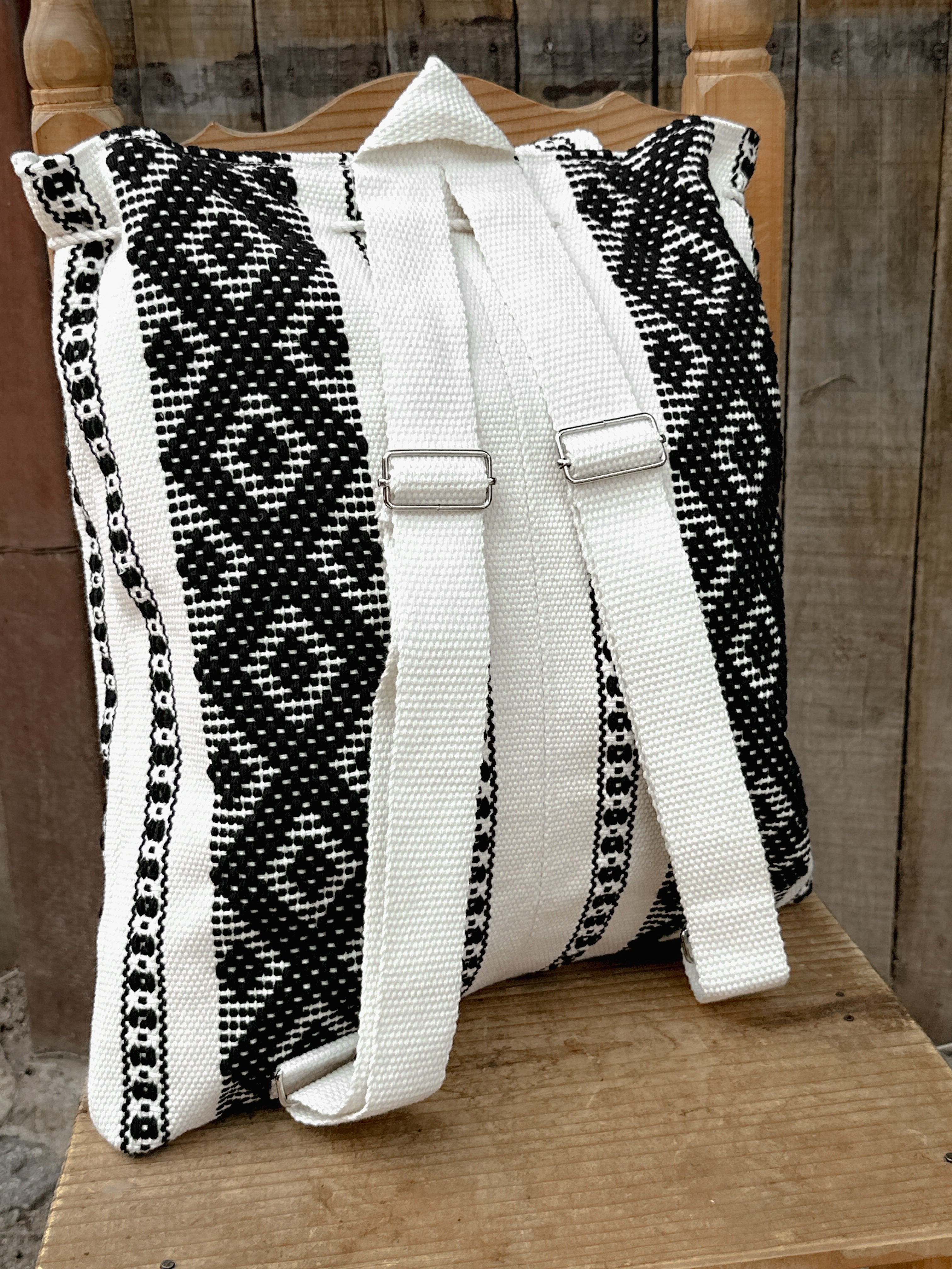 Mochila "Jalieza" Tejida a Mano