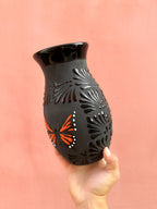 Florero Mariposa Monarca Negro -  PREVENTA (6 a 12 SEMANAS)