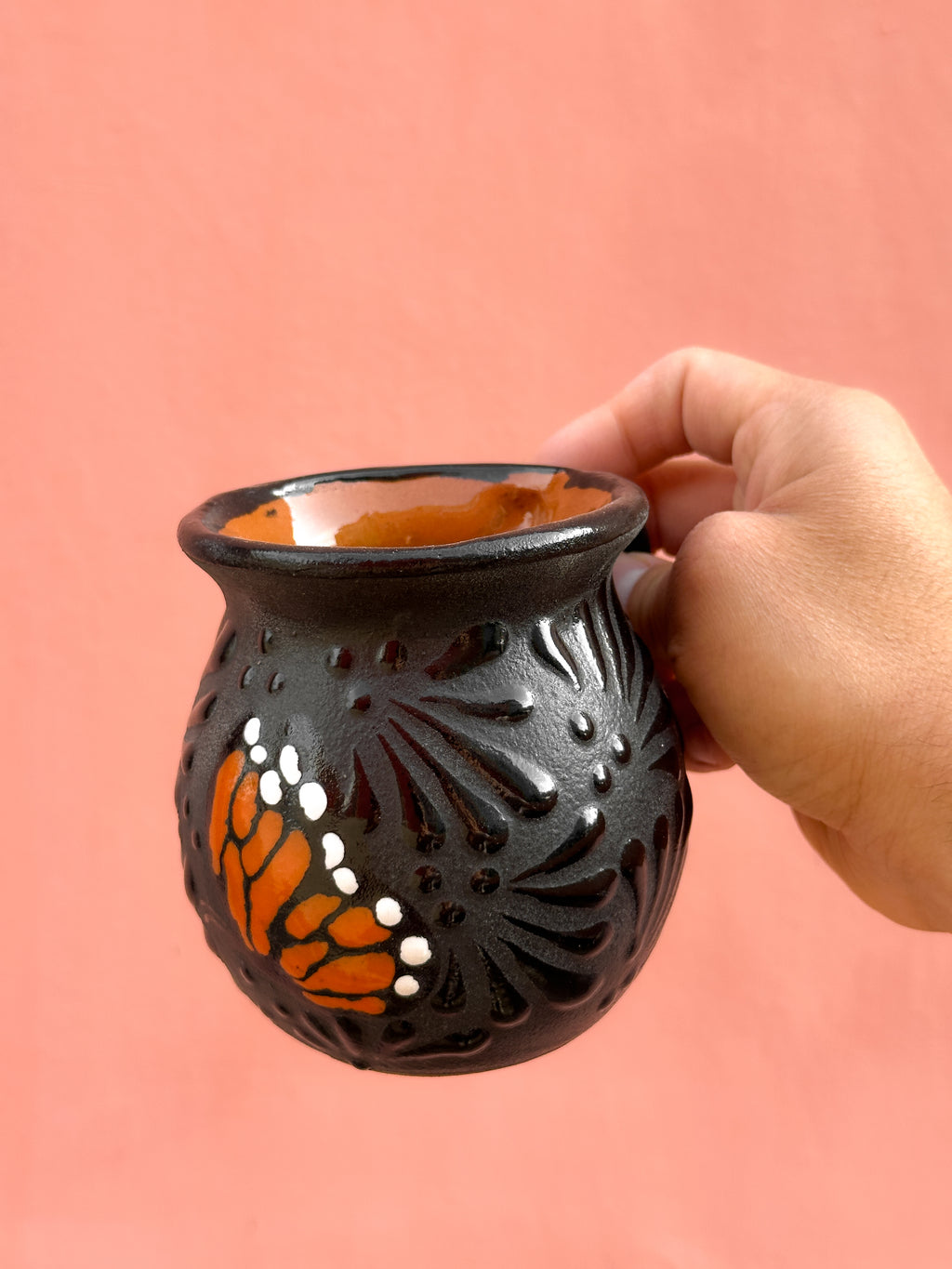 Taza Mariposa Monarca Negro -  PREVENTA (6 a 12 SEMANAS)
