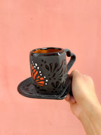 Set Taza y Plato Mariposa Monarca Negro -  PREVENTA (6 a 12 SEMANAS)