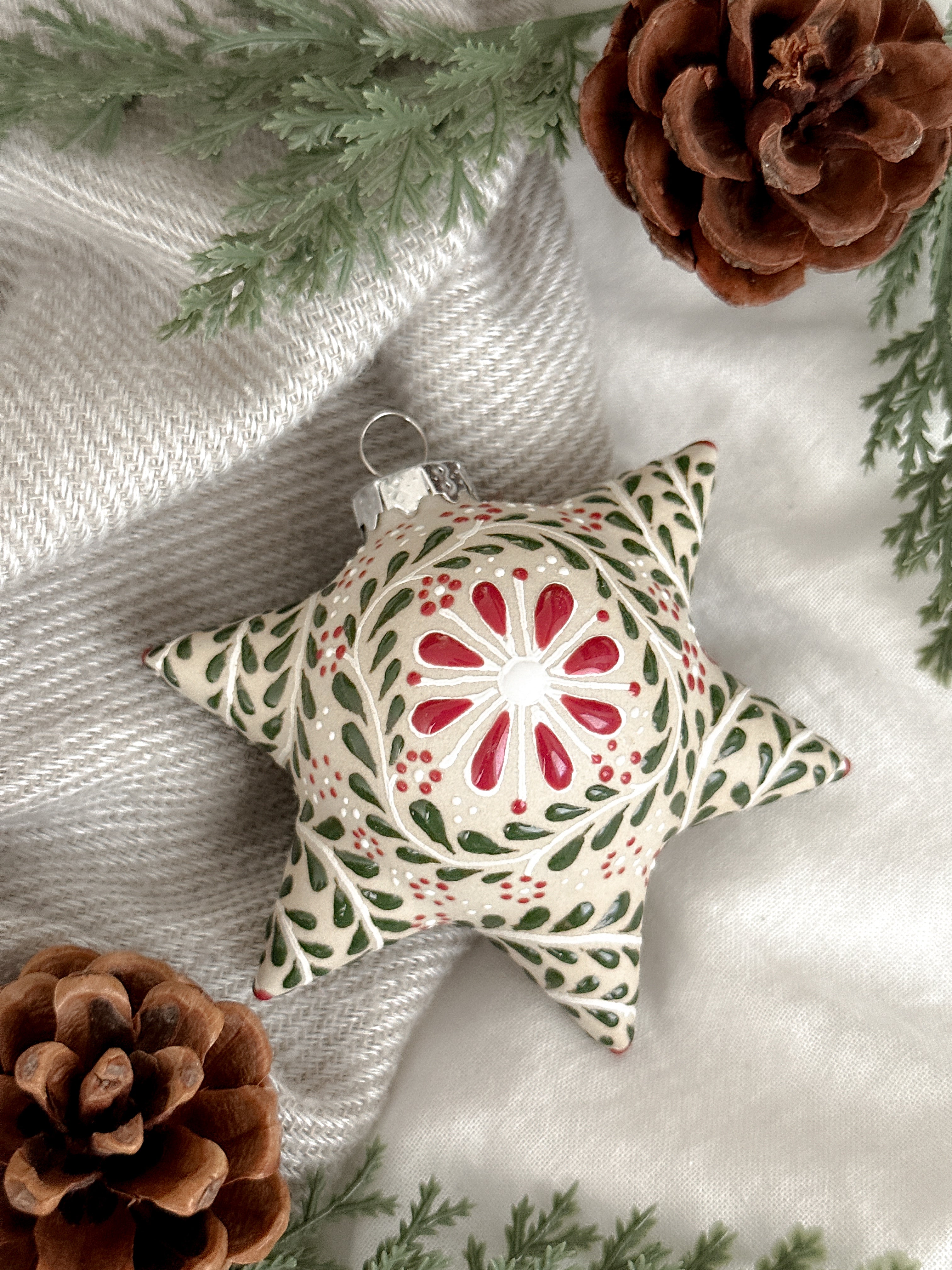 "Piñatas Mexicanas" Esfera de Navidad Verde