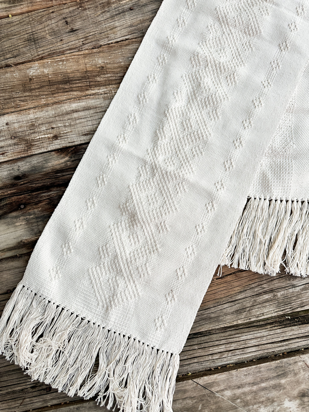 Camino de Mesa "Daniela"