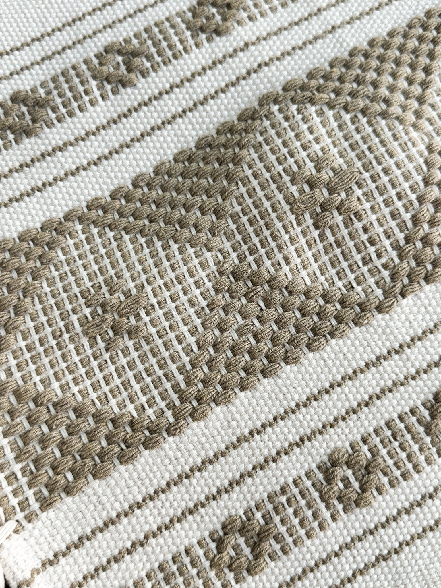 Camino de Mesa "Paz"