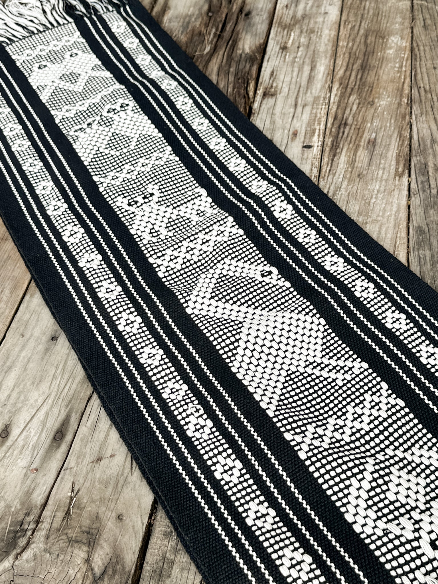 Camino de Mesa "Martina"