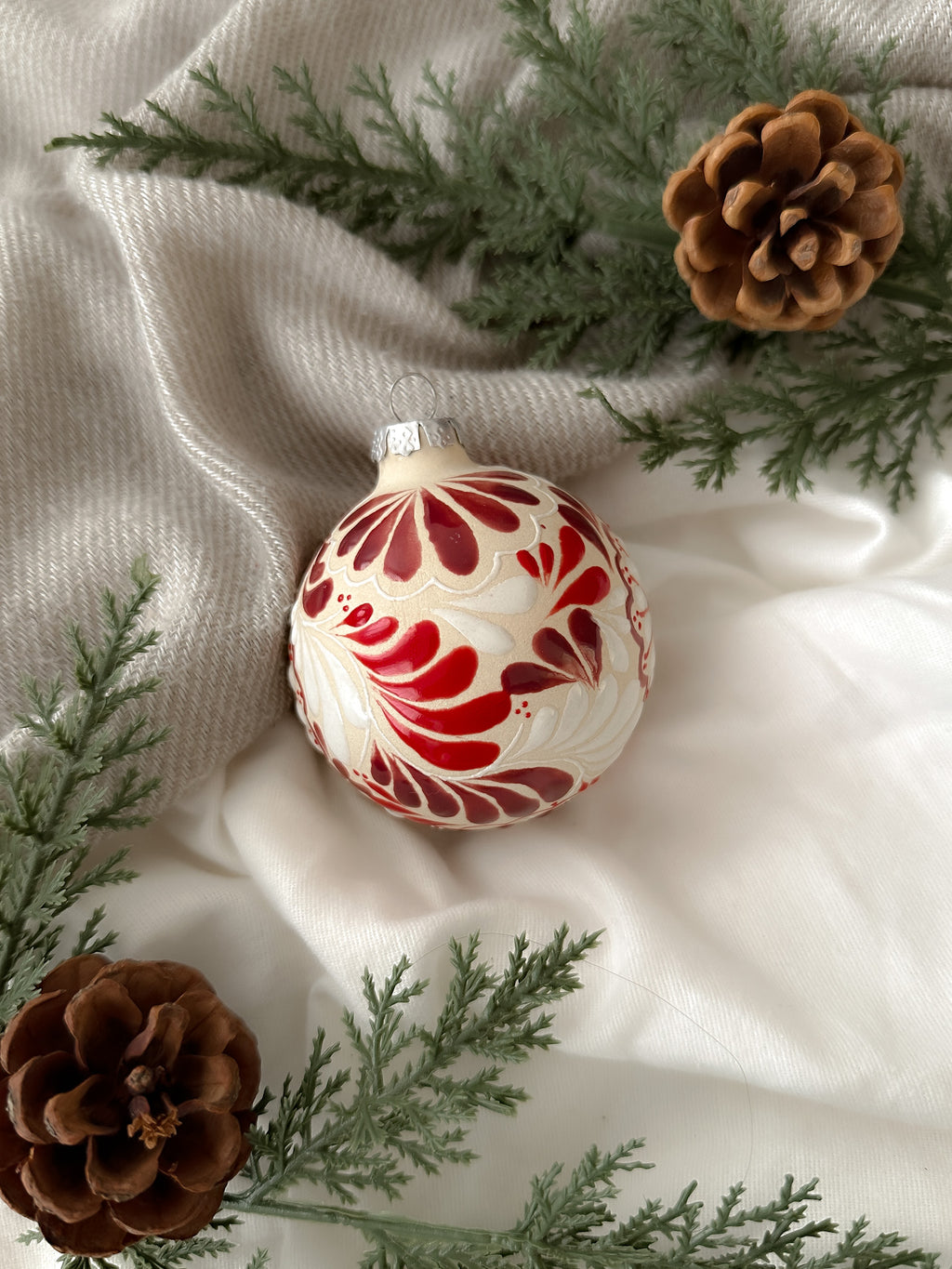 "Roja Navidad" Esfera de Navidad PREVENTA (6 a 12 SEMANAS)