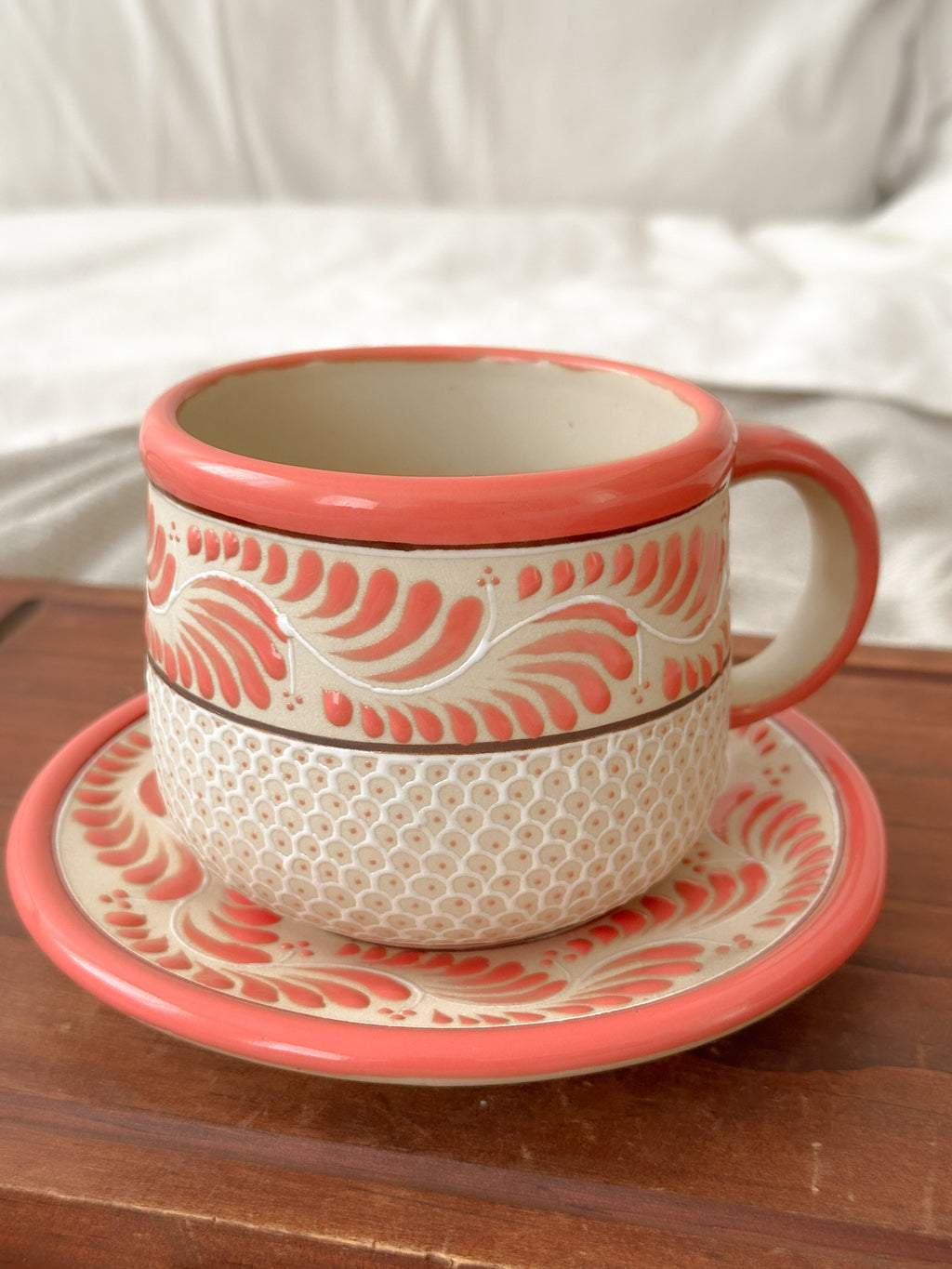 Juego de Taza y Plato Raíces Coral - PREVENTA (6 a 12 SEMANAS)
