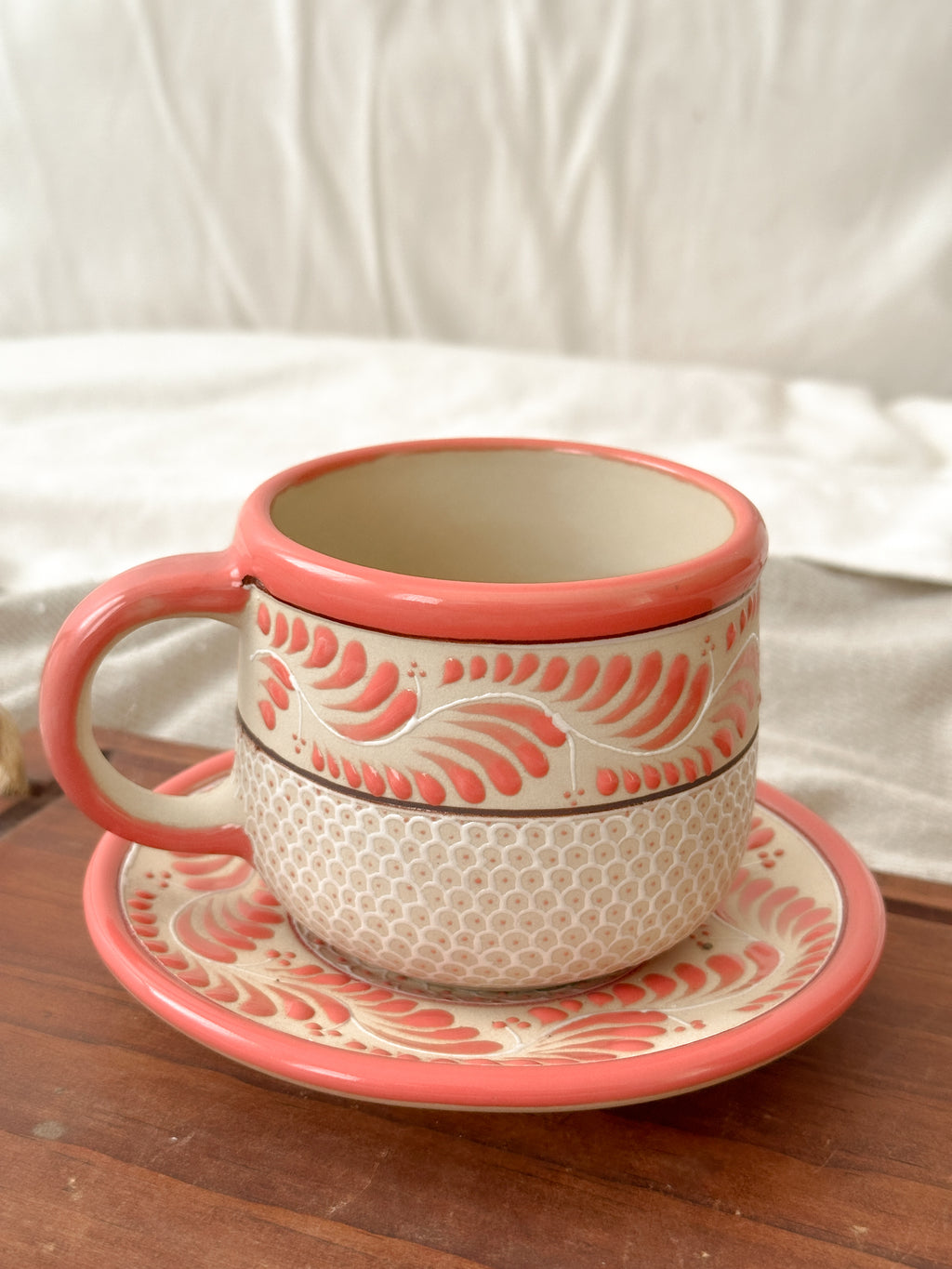 Juego de Taza y Plato Raíces Coral - PREVENTA (6 a 12 SEMANAS)