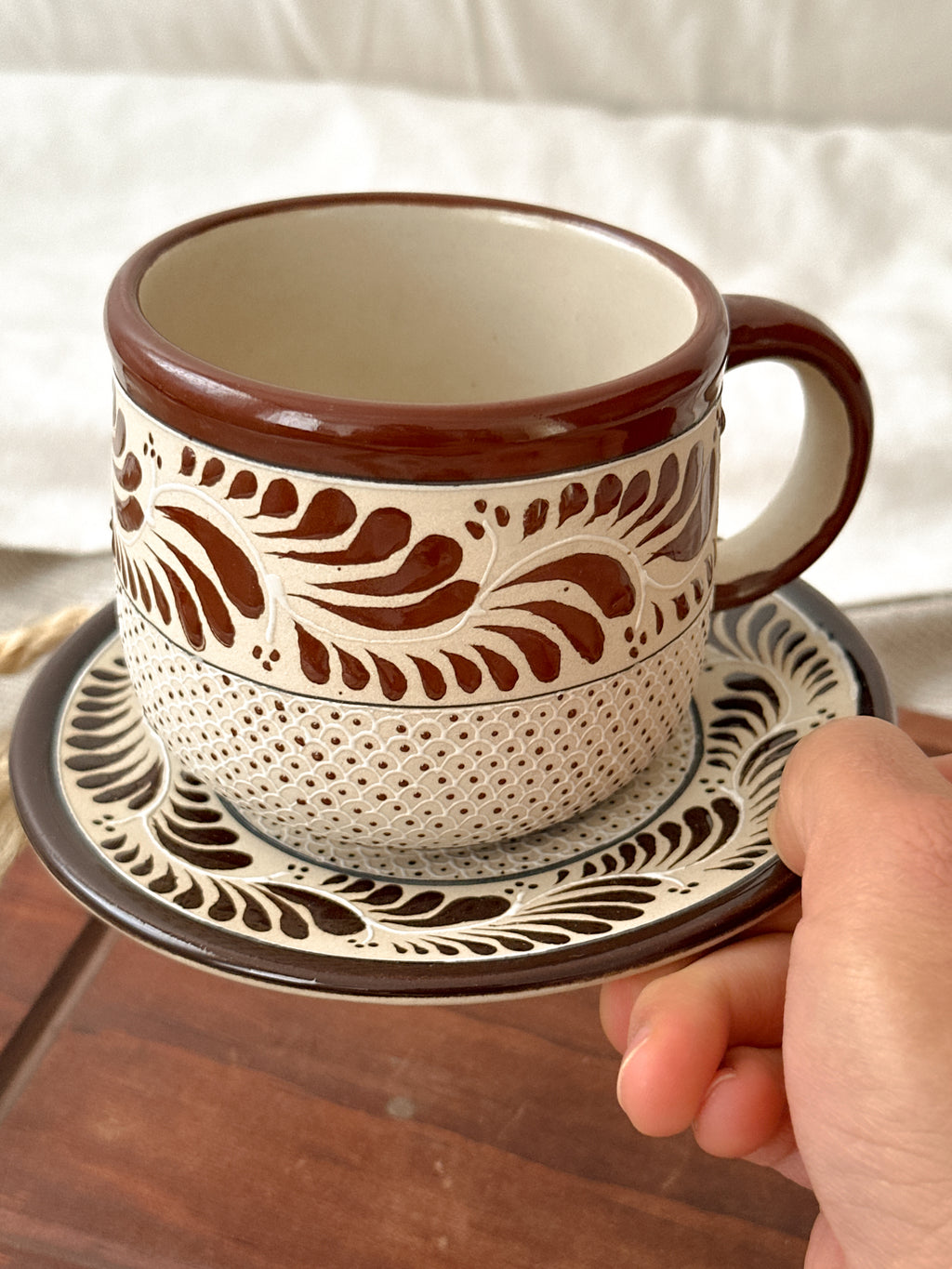 Juego de Taza y Plato Raíces Café - PREVENTA (6 a 12 SEMANAS)