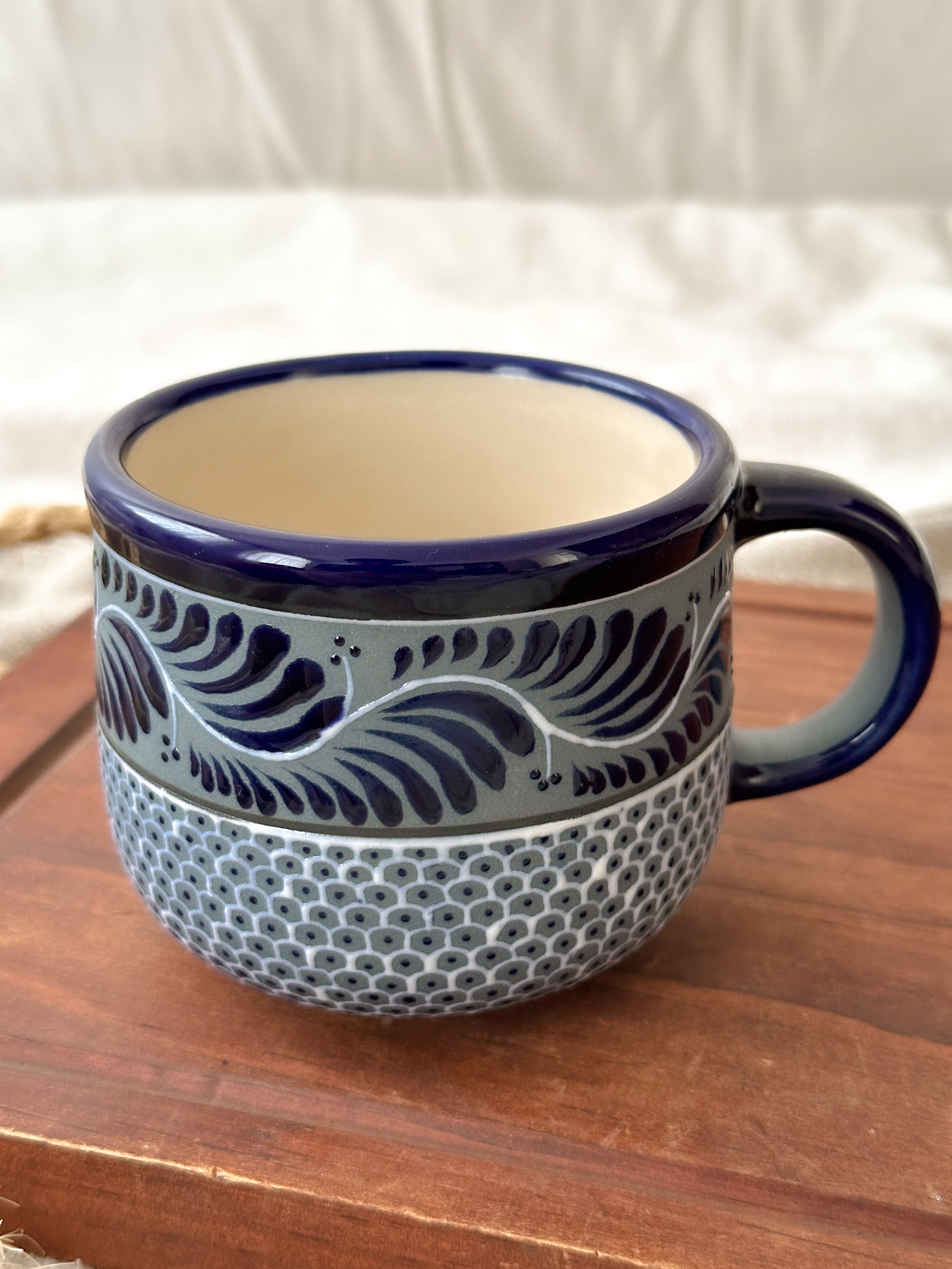 Taza Raíces Azul Royal- PREVENTA (6 a 12 SEMANAS)