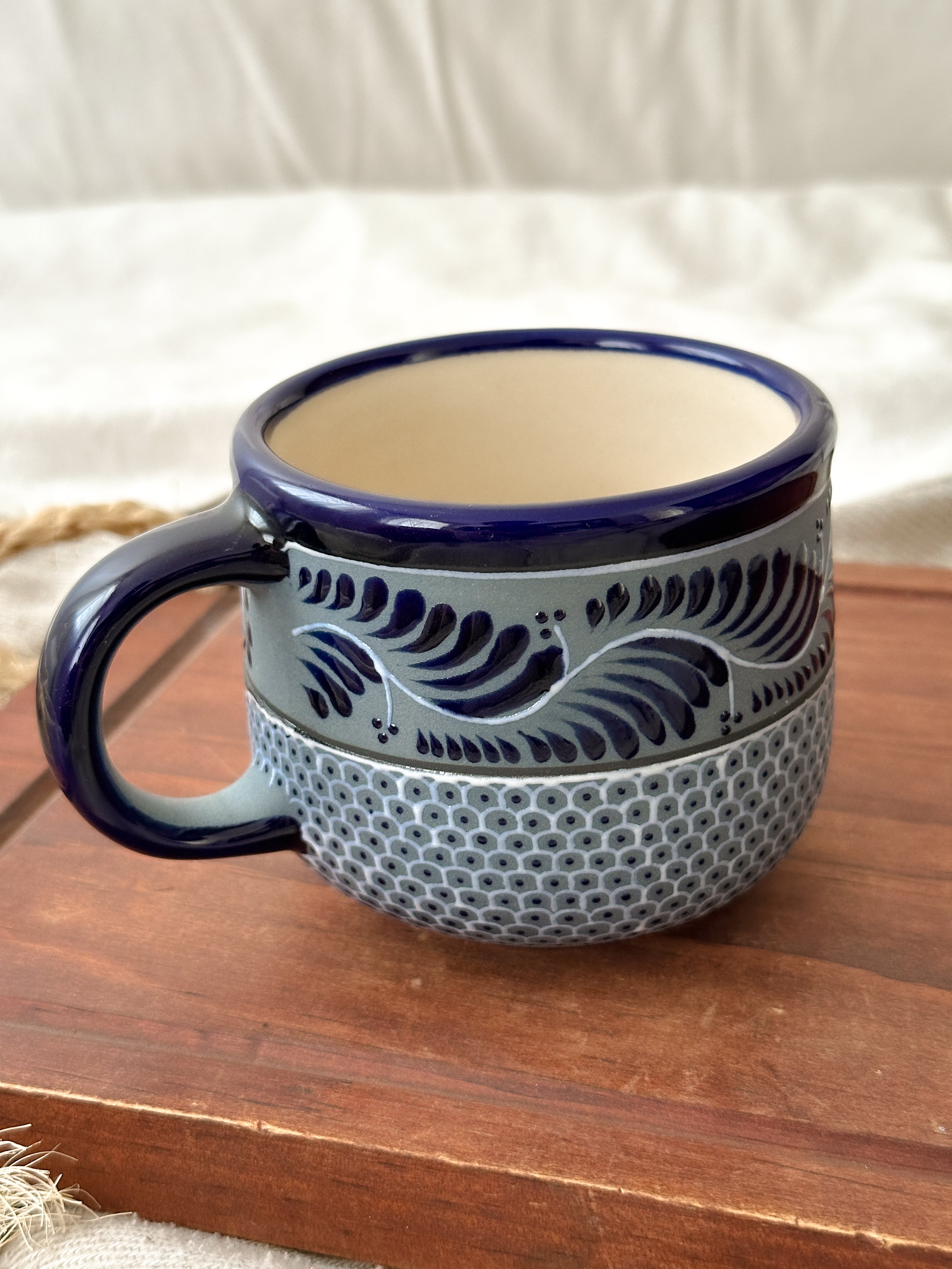 Taza Raíces Azul Royal- PREVENTA (6 a 12 SEMANAS)