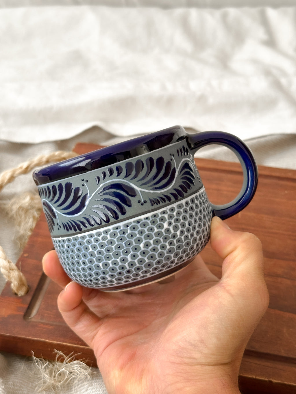 Taza Raíces Azul Royal- PREVENTA (6 a 12 SEMANAS)