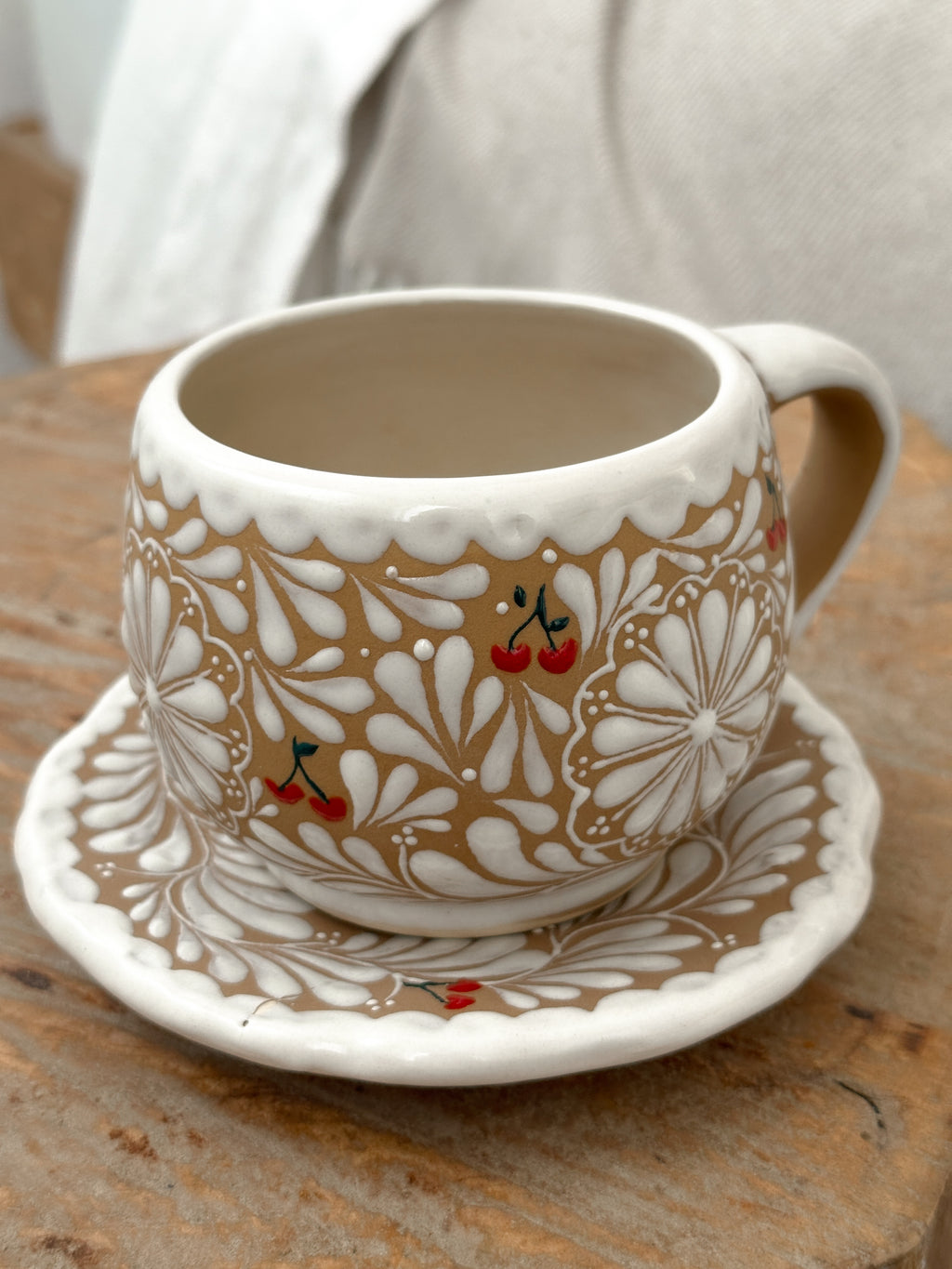 Juego de Taza con Plato Cerezas - PREVENTA (6 a 12 SEMANAS)