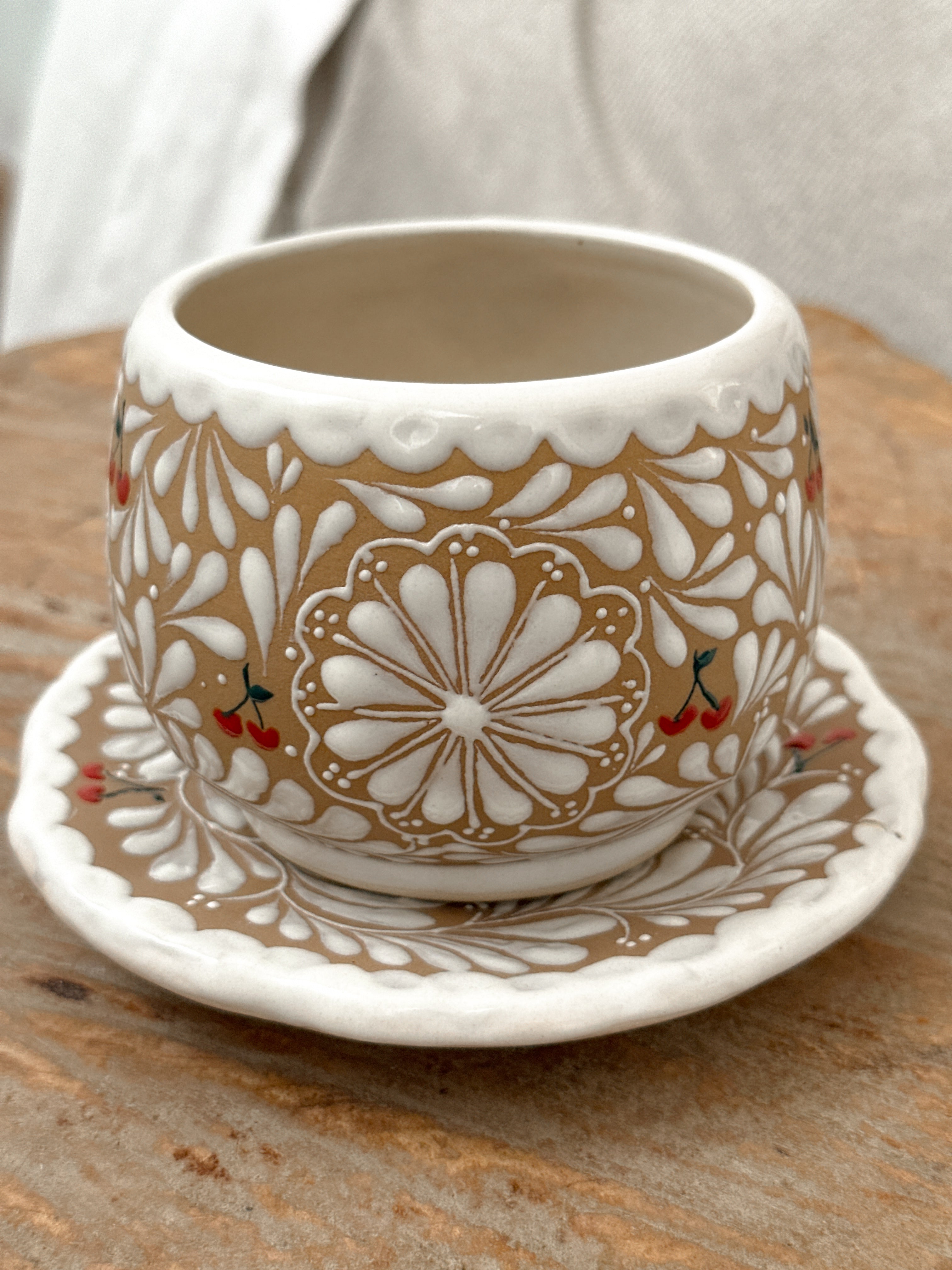 Juego de Taza con Plato Cerezas - PREVENTA (6 a 12 SEMANAS)