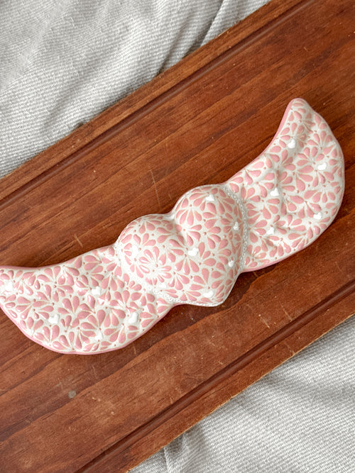 Adorno de Pared Milagrito Rosa - PREVENTA (6 a 12 SEMANAS)