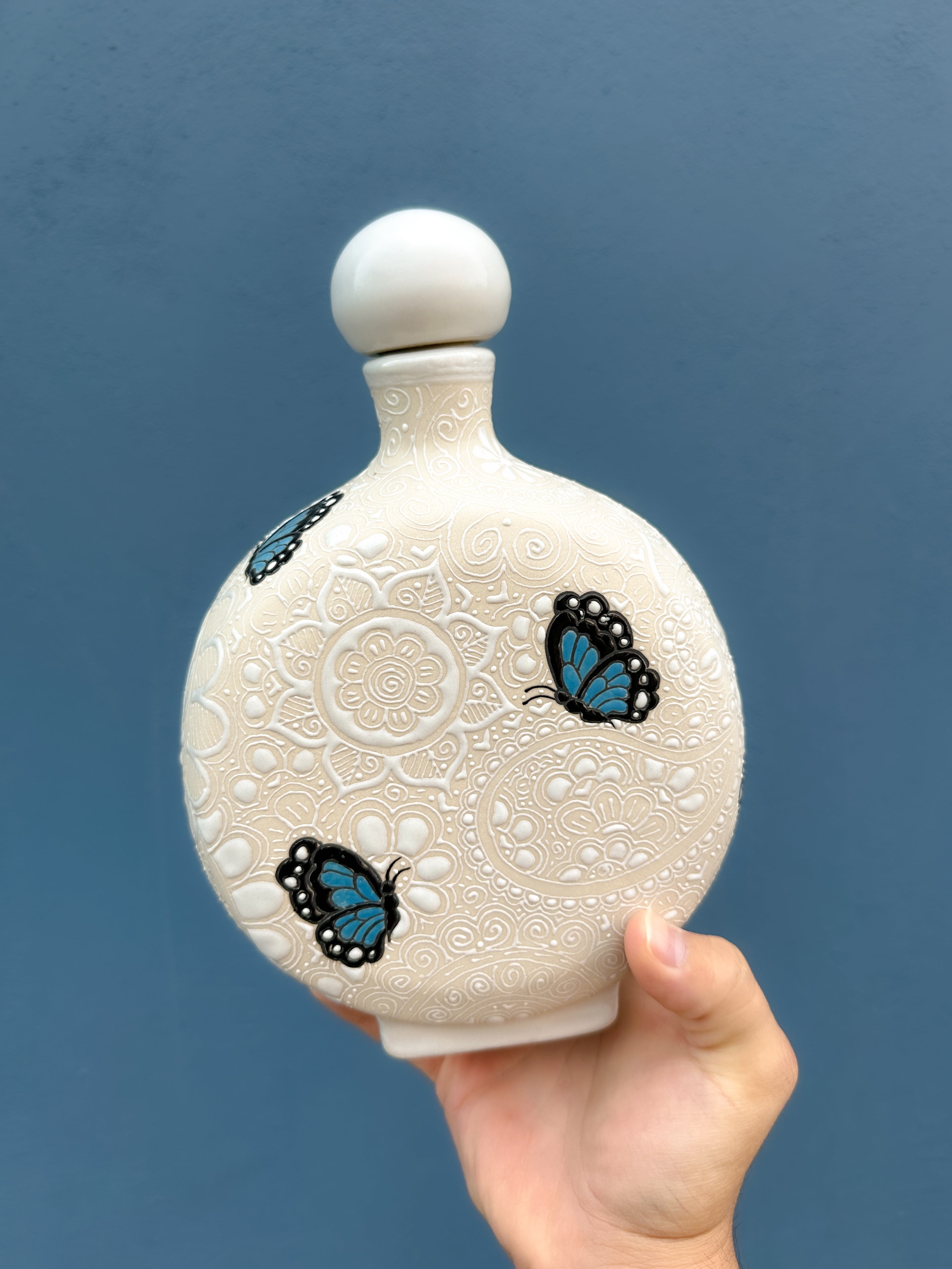 Licorera Mariposa Azul - PREVENTA (6 a 12 SEMANAS)