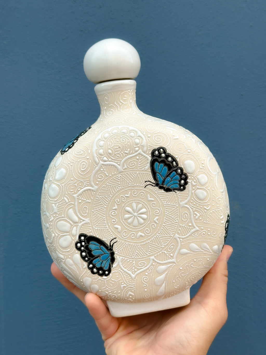 Licorera Mariposa Azul - PREVENTA (6 a 12 SEMANAS)