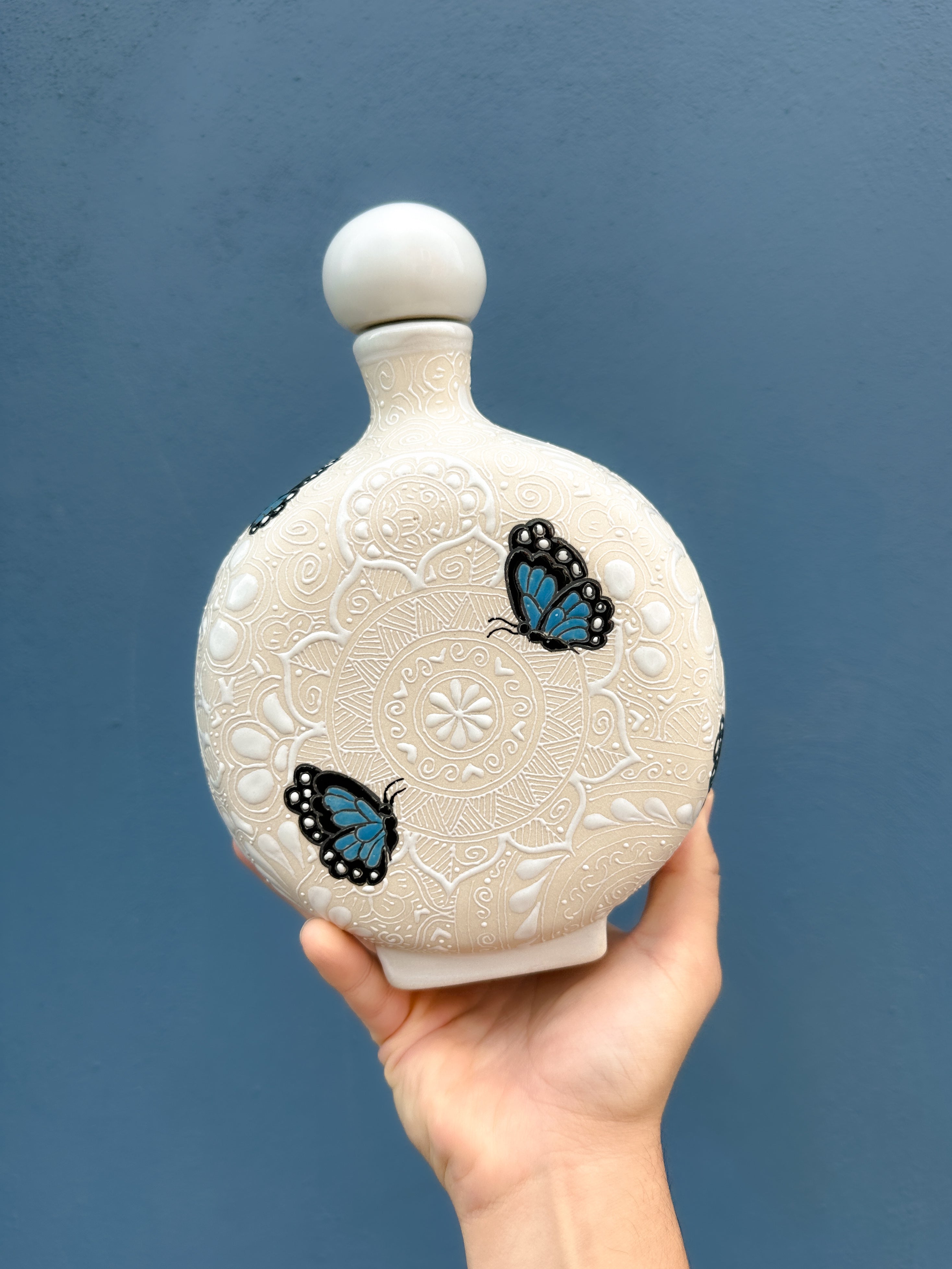 Licorera Mariposa Azul - PREVENTA (6 a 12 SEMANAS)