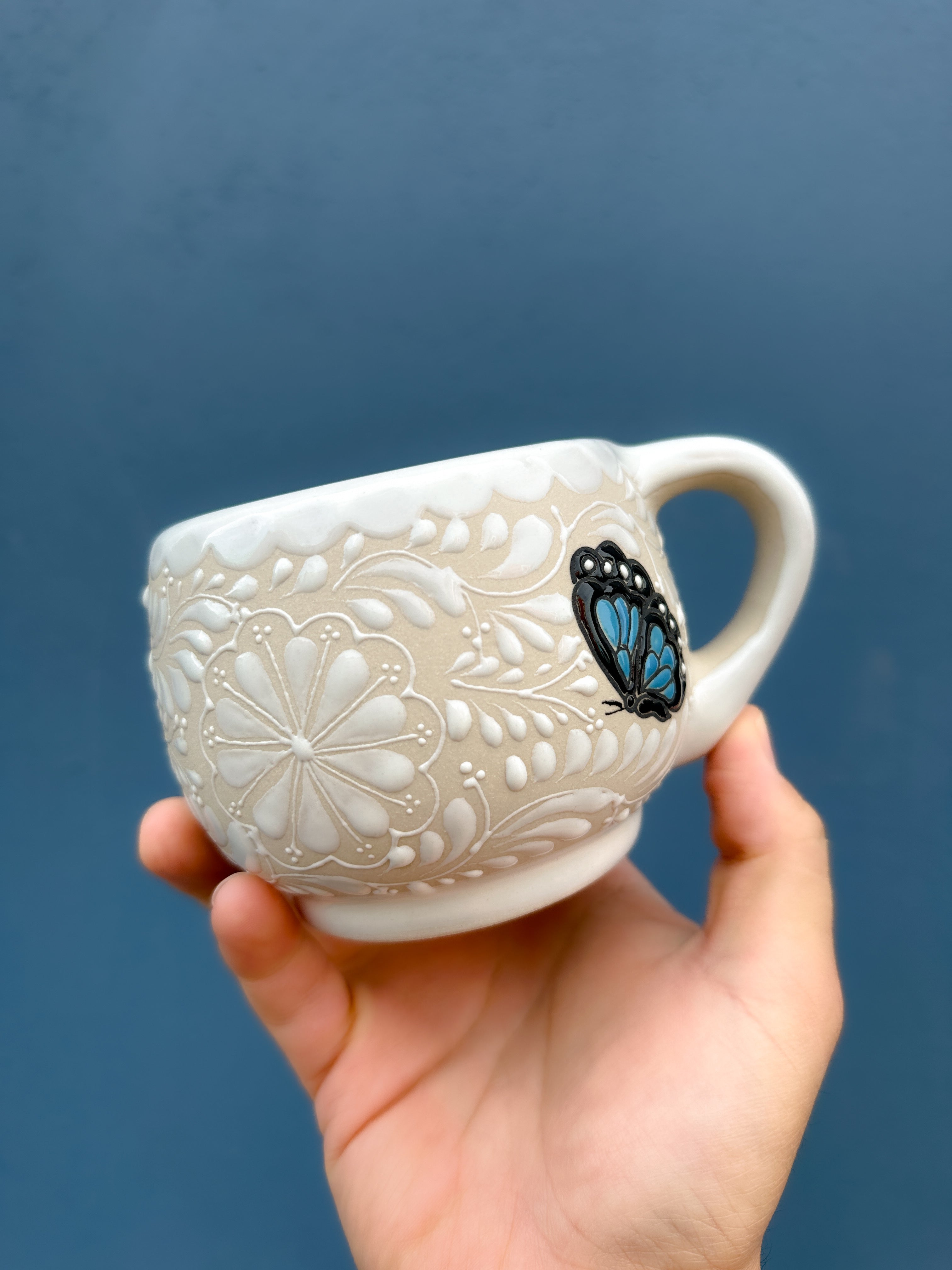 Taza Mariposa Azul - PREVENTA (6 a 12 SEMANAS)