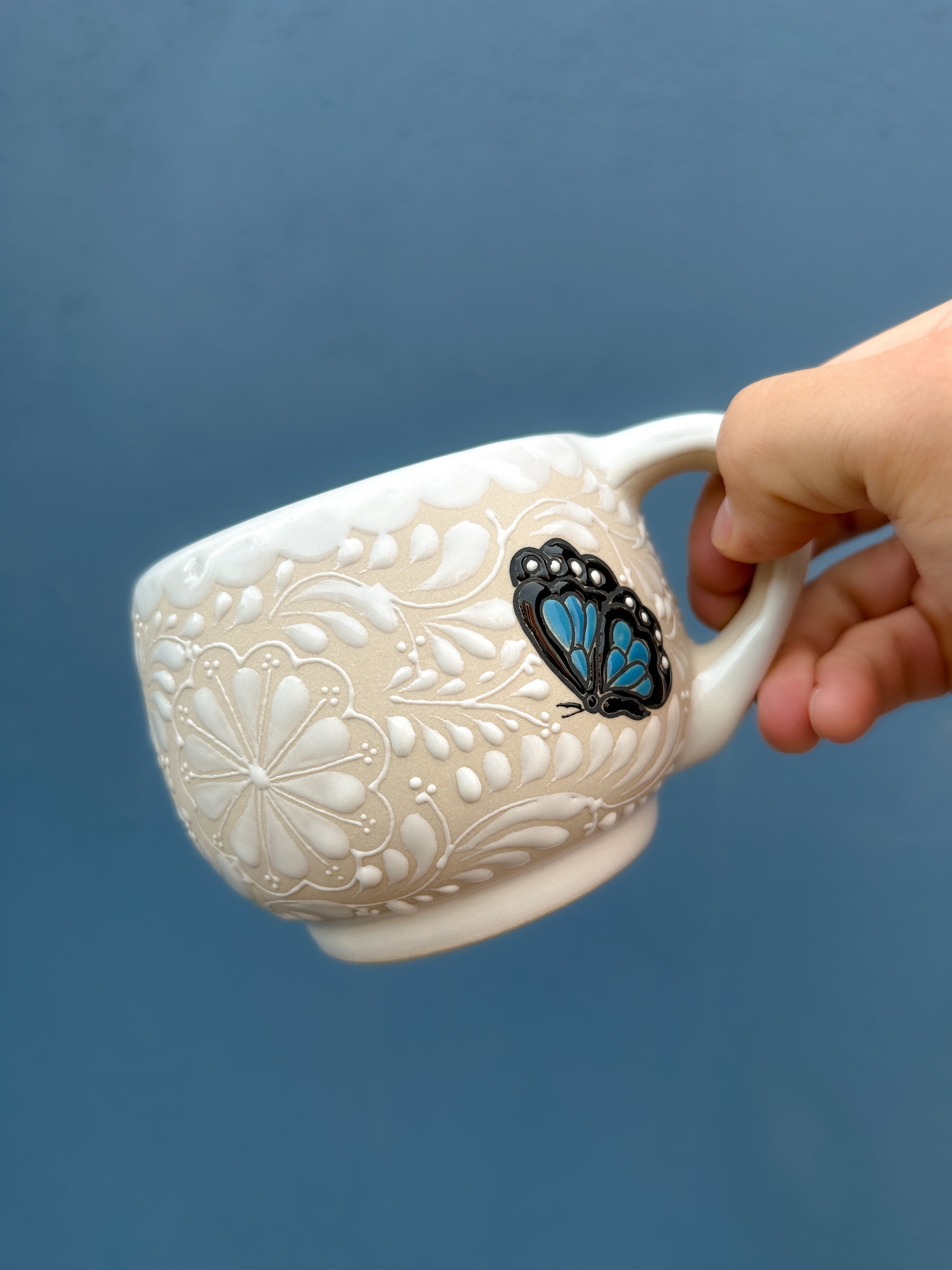 Taza Mariposa Azul - PREVENTA (6 a 12 SEMANAS)
