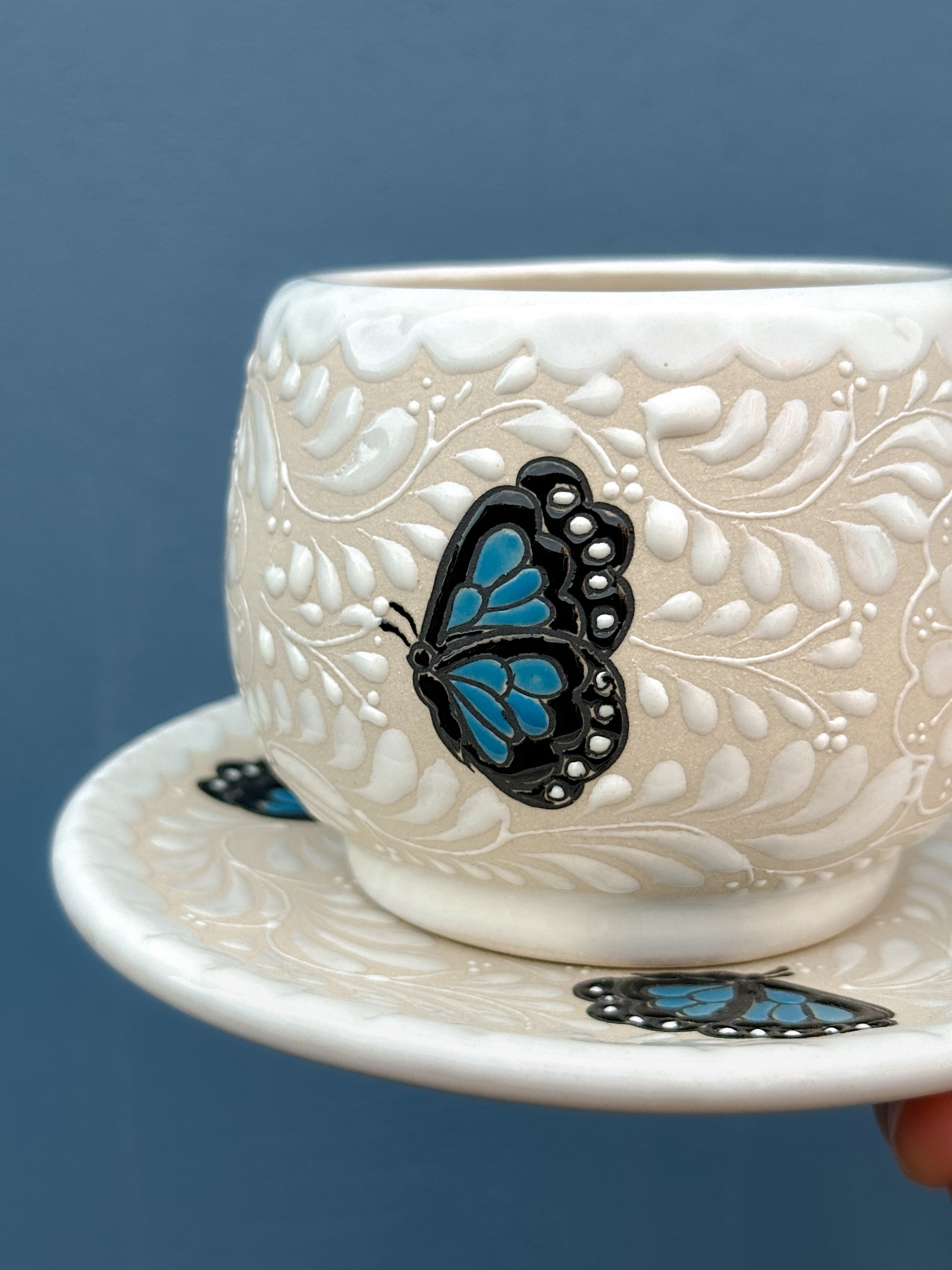 Juego de Taza con Plato Mariposa Azul - PREVENTA (6 a 12 SEMANASA)