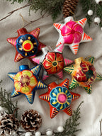 "Estrellas" Esferas de Navidad PREVENTA (ENVÍOS 5 DIC)