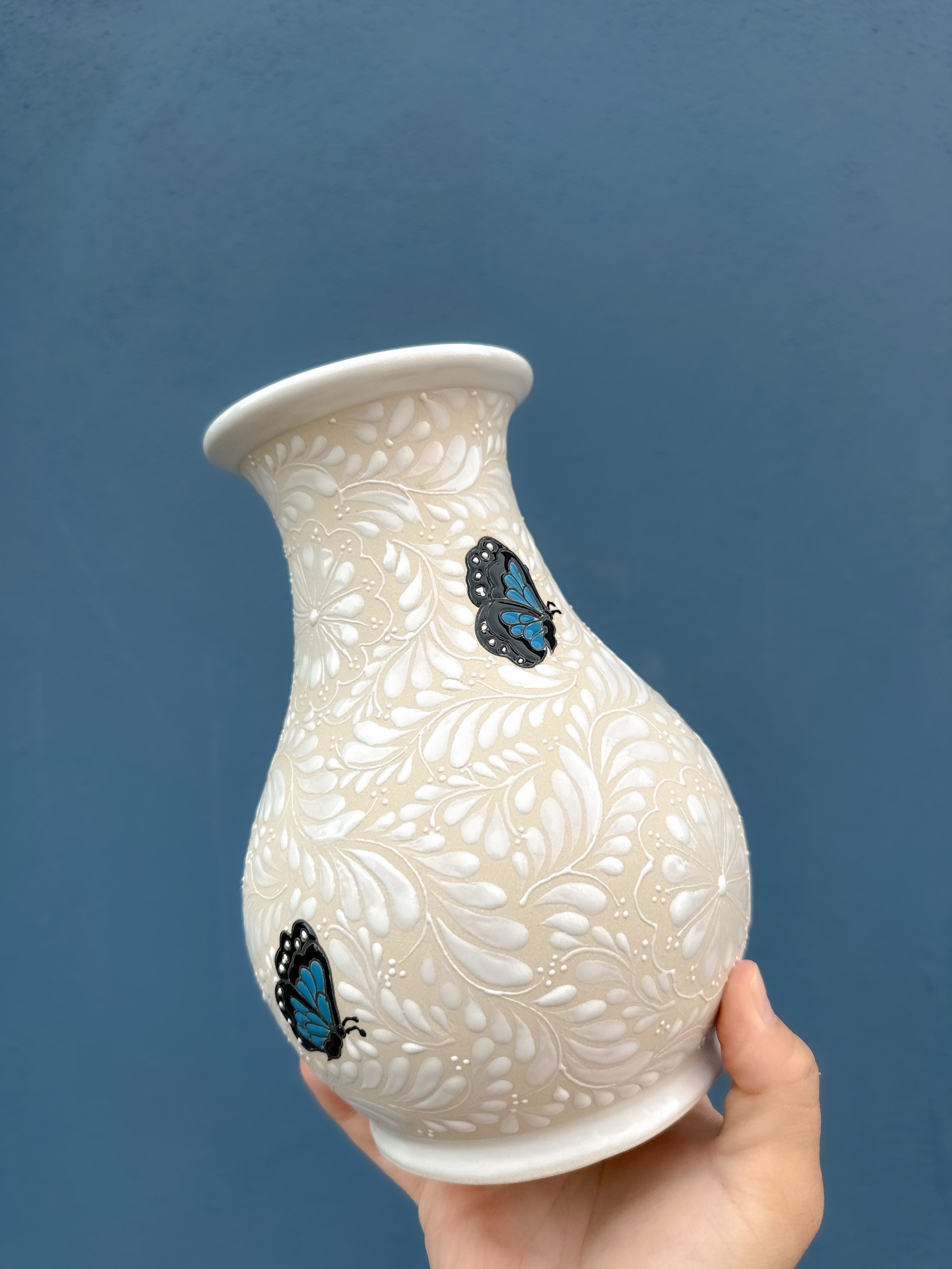 Florero Mariposa Azul - PREVENTA (6 a 12 SEMANAS)